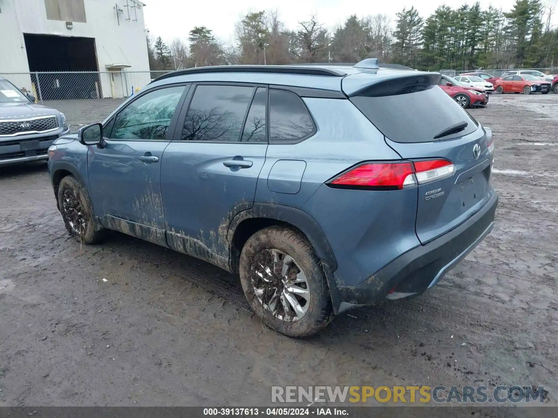 3 Photograph of a damaged car 7MUCAABG9NV023751 TOYOTA COROLLA CROSS 2022