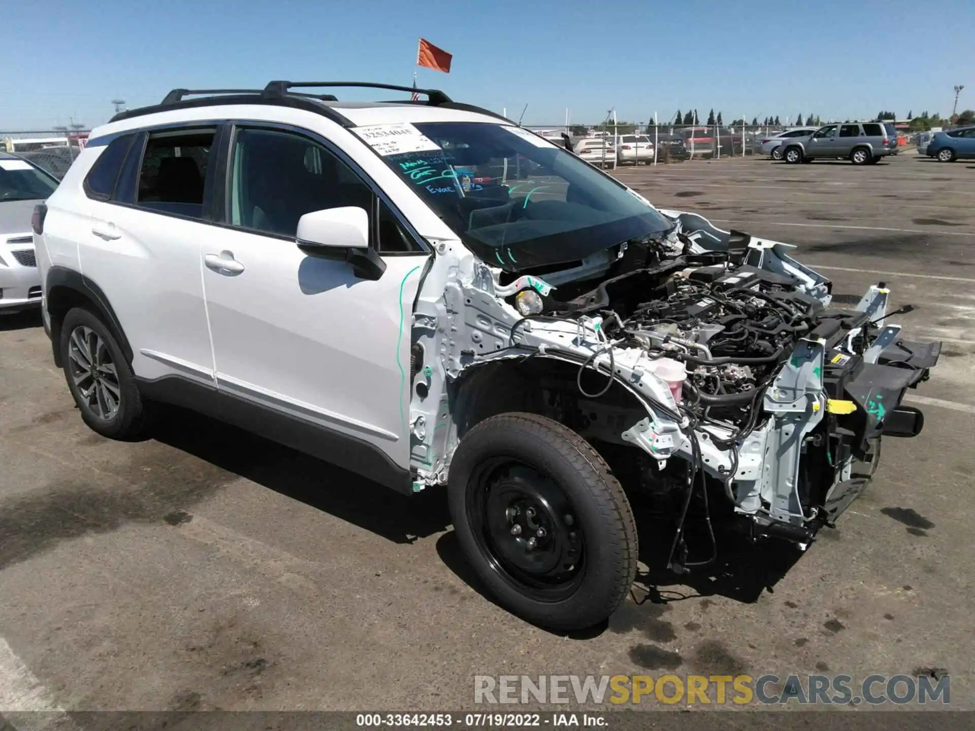 1 Photograph of a damaged car 7MUDAAAGXNV004079 TOYOTA COROLLA CROSS 2022