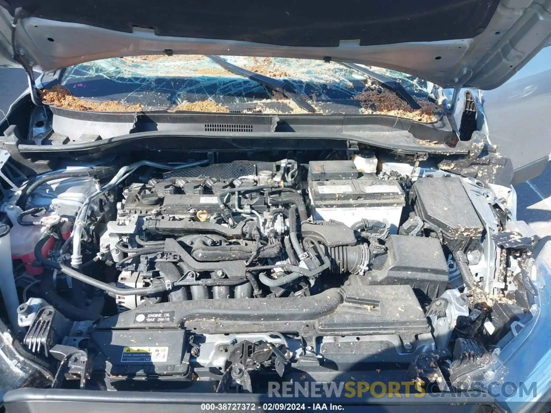 10 Photograph of a damaged car 7MUDAAAGXNV022808 TOYOTA COROLLA CROSS 2022