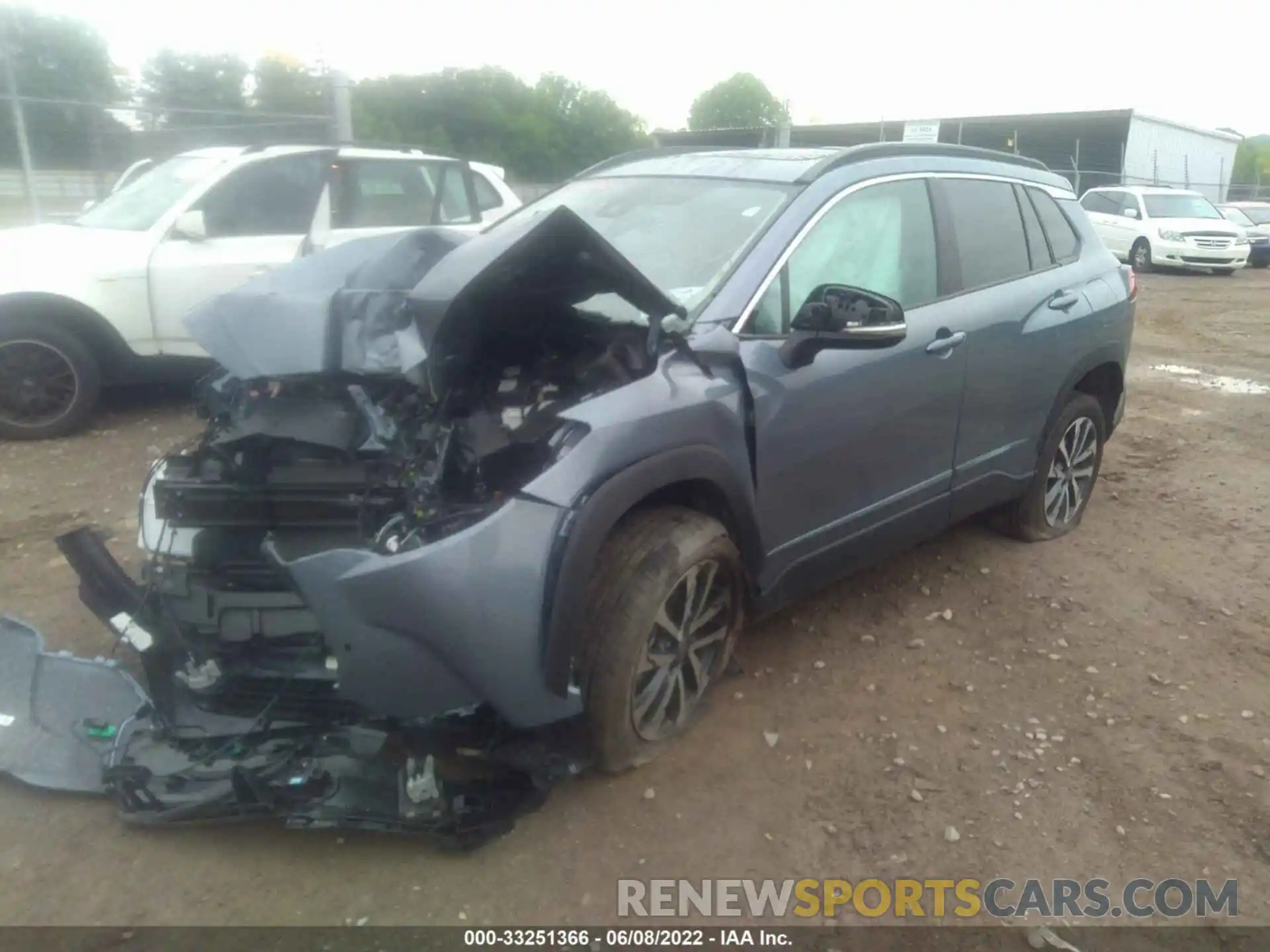 2 Photograph of a damaged car 7MUDAABG5NV007857 TOYOTA COROLLA CROSS 2022