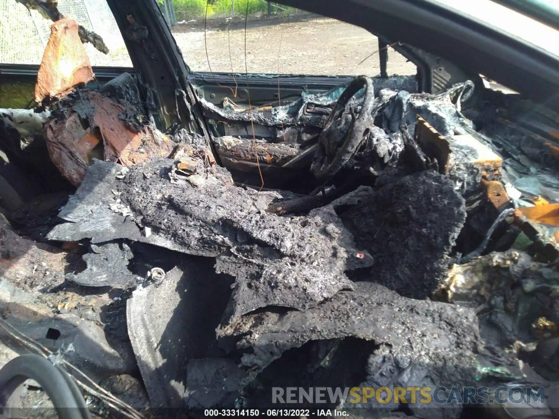 5 Photograph of a damaged car 7MUDAABG6NV013151 TOYOTA COROLLA CROSS 2022