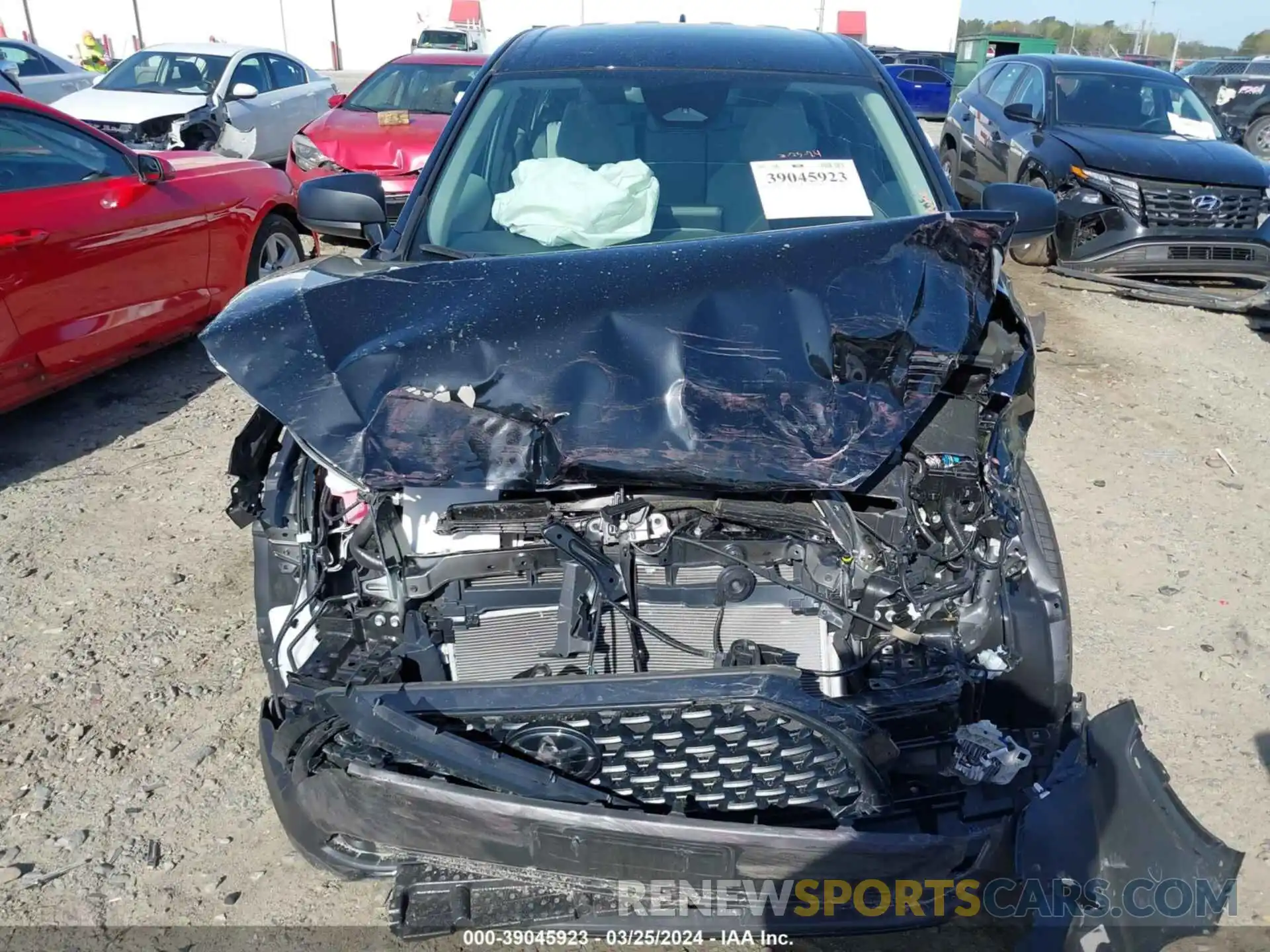 12 Photograph of a damaged car 7MUAAAAG2PV059728 TOYOTA COROLLA CROSS 2023