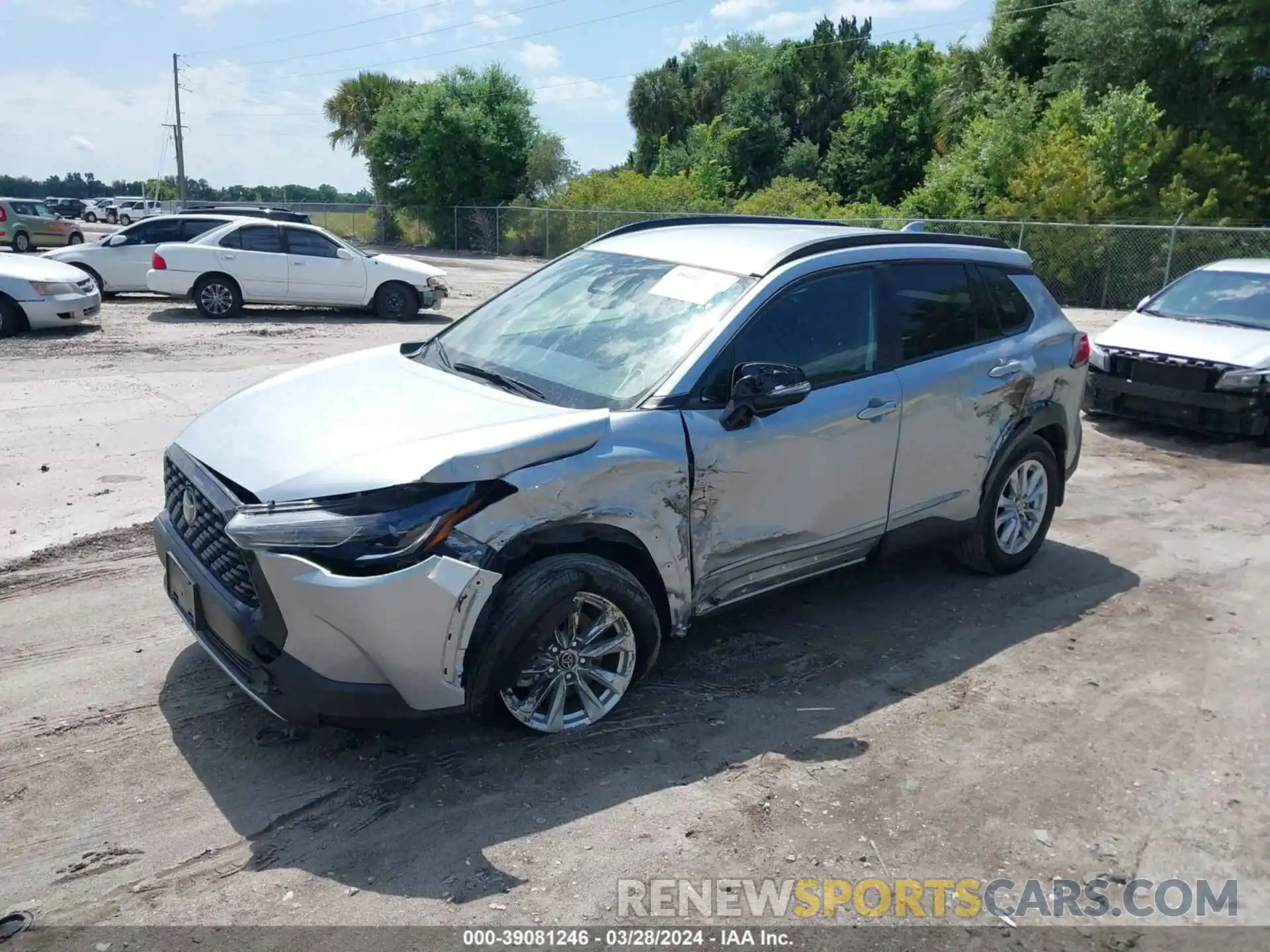 2 Photograph of a damaged car 7MUCAAAG4PV057973 TOYOTA COROLLA CROSS 2023