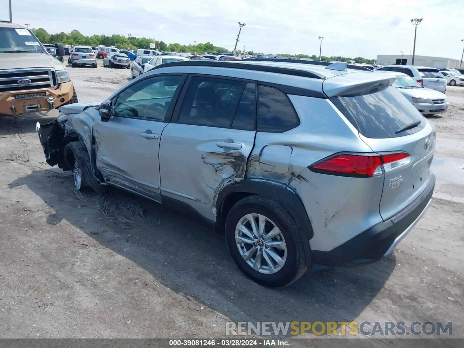 3 Photograph of a damaged car 7MUCAAAG4PV057973 TOYOTA COROLLA CROSS 2023