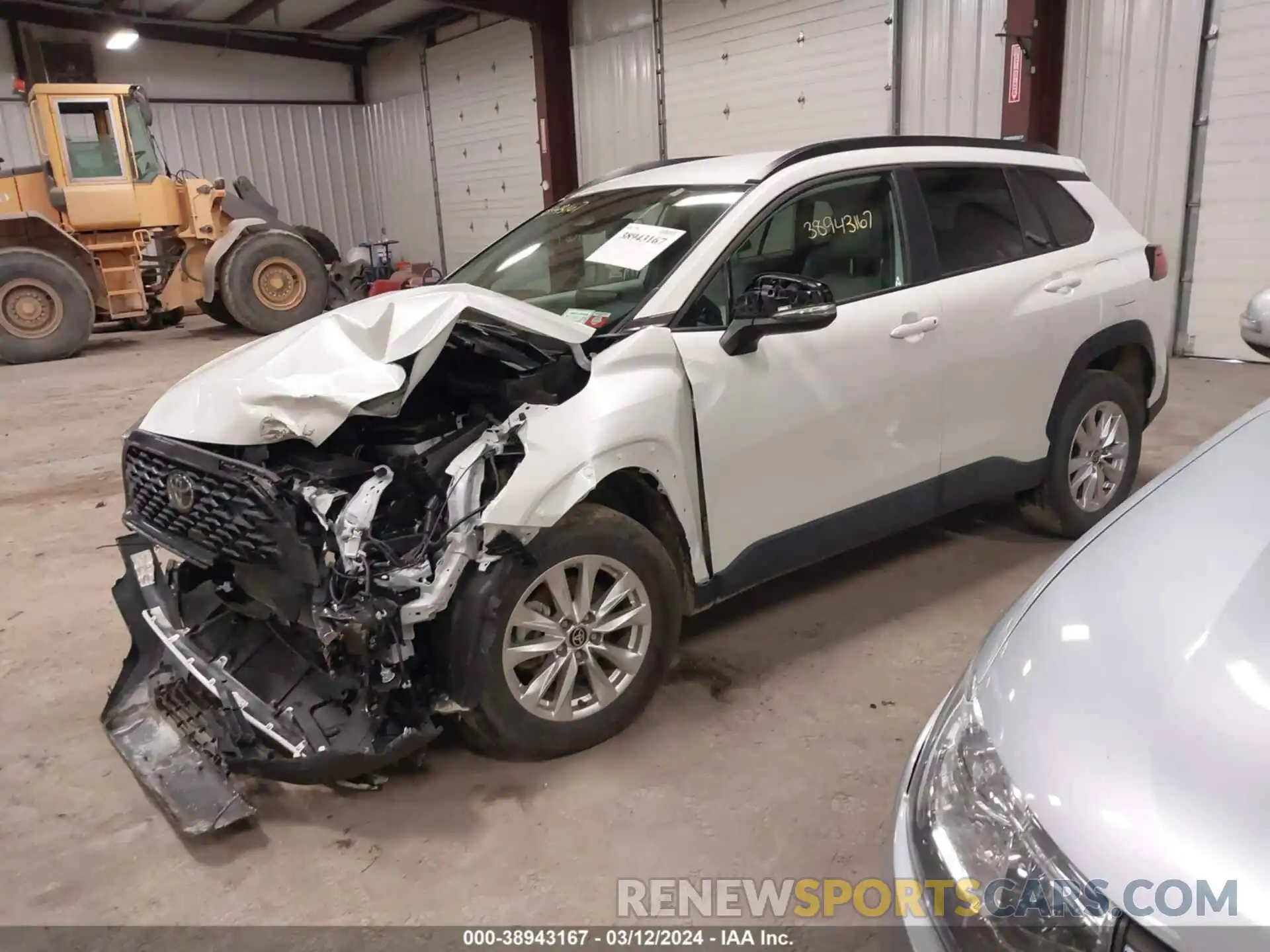 2 Photograph of a damaged car 7MUCAABGXPV049729 TOYOTA COROLLA CROSS 2023