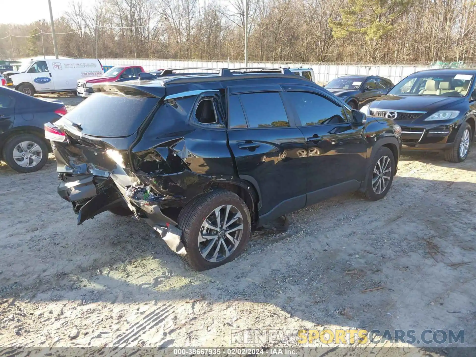 4 Photograph of a damaged car 7MUDAAAG1PV068546 TOYOTA COROLLA CROSS 2023