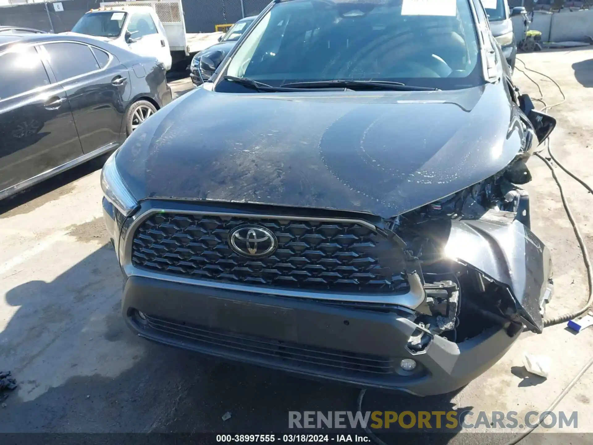 12 Photograph of a damaged car 7MUDAAAG8PV039481 TOYOTA COROLLA CROSS 2023