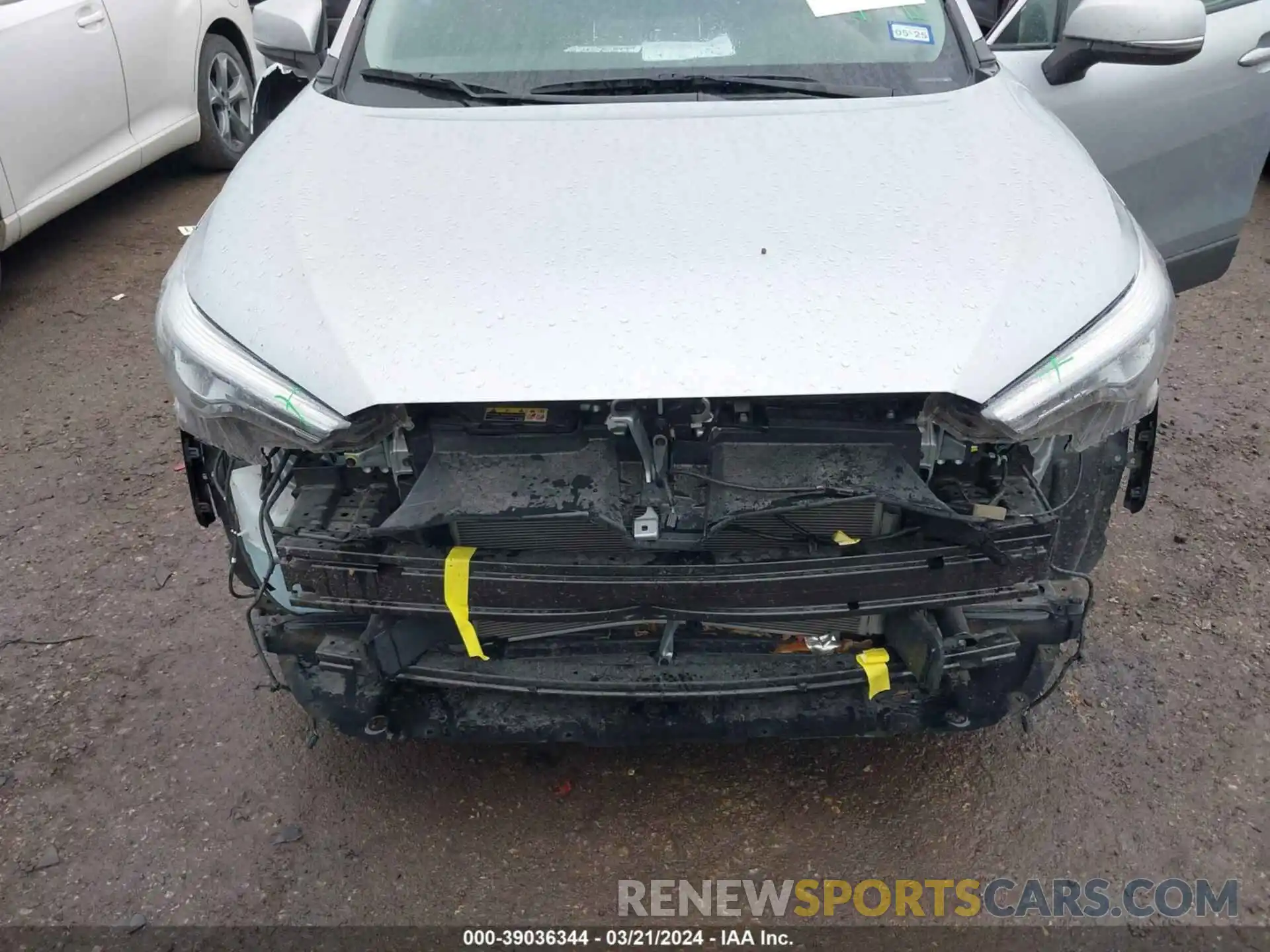 6 Photograph of a damaged car 7MUEAAAGXPV053547 TOYOTA COROLLA CROSS 2023