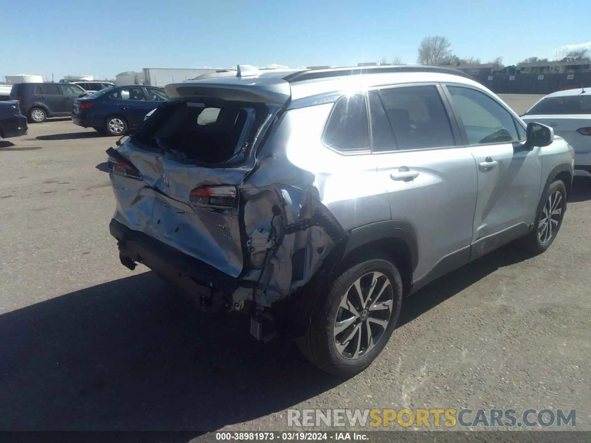 4 Photograph of a damaged car 7MUEAABGXRV080622 TOYOTA COROLLA CROSS 2024