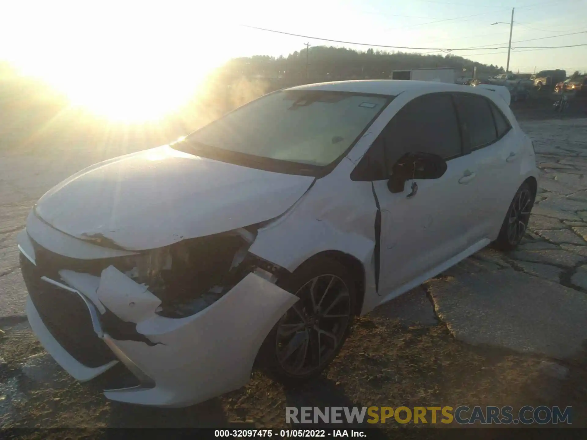 2 Photograph of a damaged car JTNK4RBE0K3012995 TOYOTA COROLLA HATCHBACK 2019