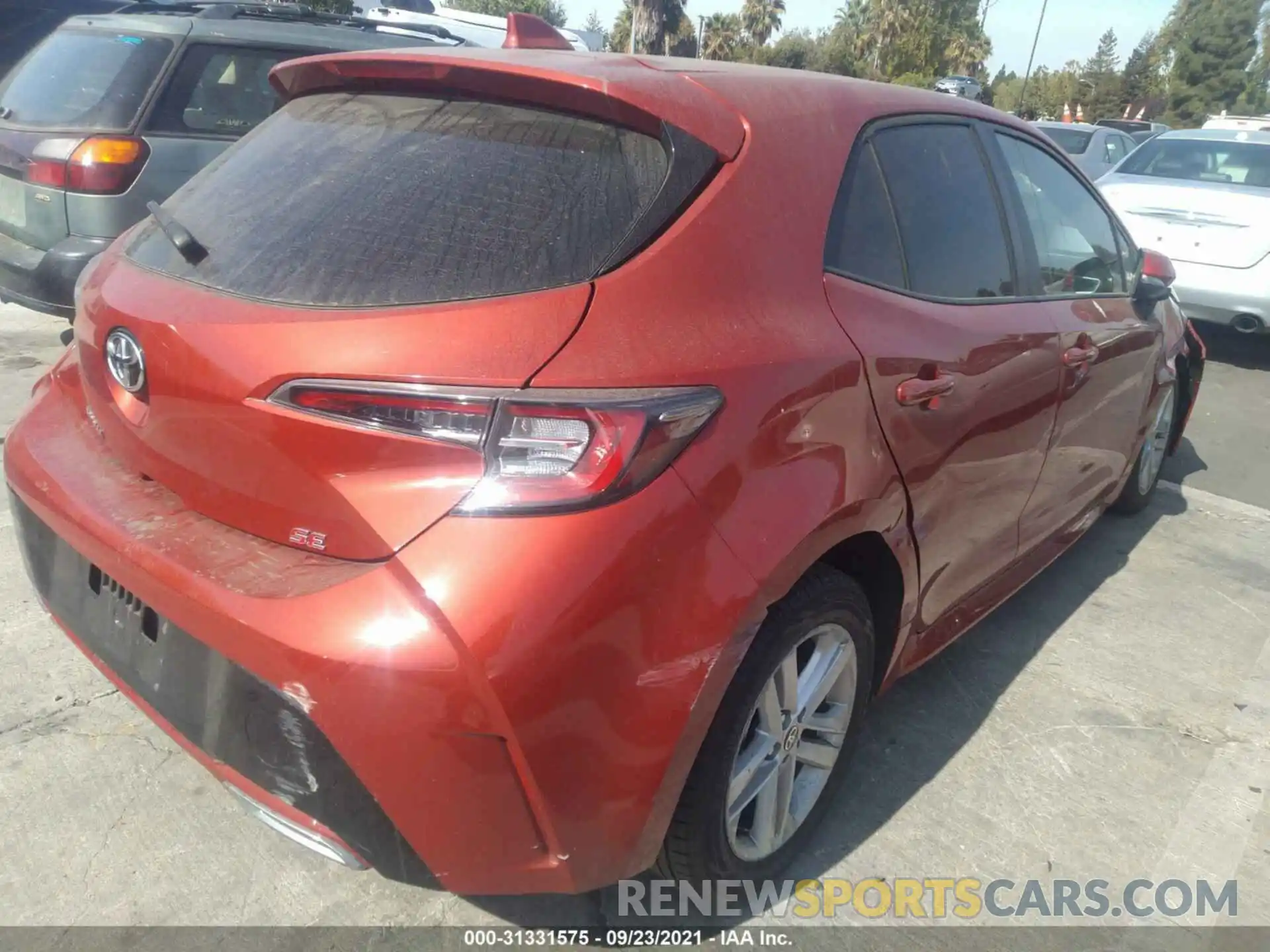 4 Photograph of a damaged car JTNK4RBE0K3040831 TOYOTA COROLLA HATCHBACK 2019