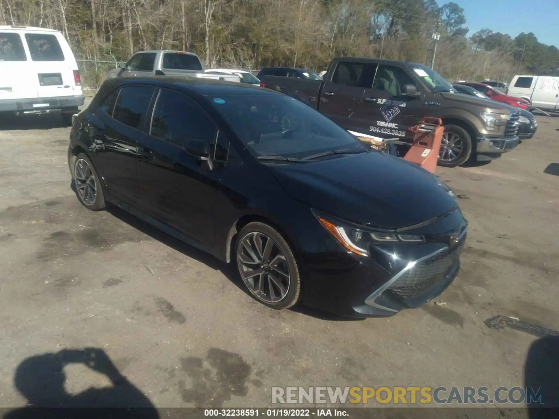 1 Photograph of a damaged car JTNK4RBE0K3048430 TOYOTA COROLLA HATCHBACK 2019