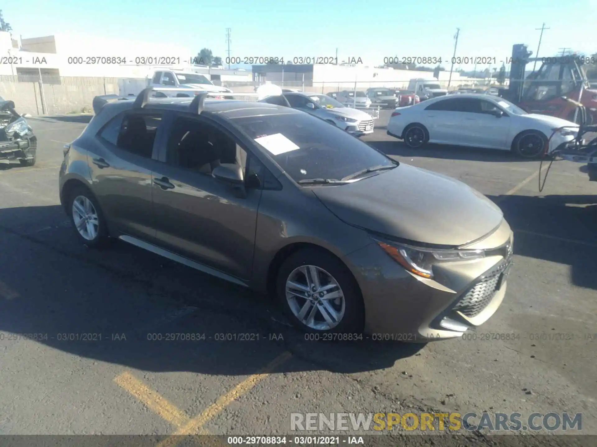 1 Photograph of a damaged car JTNK4RBE0K3061579 TOYOTA COROLLA HATCHBACK 2019