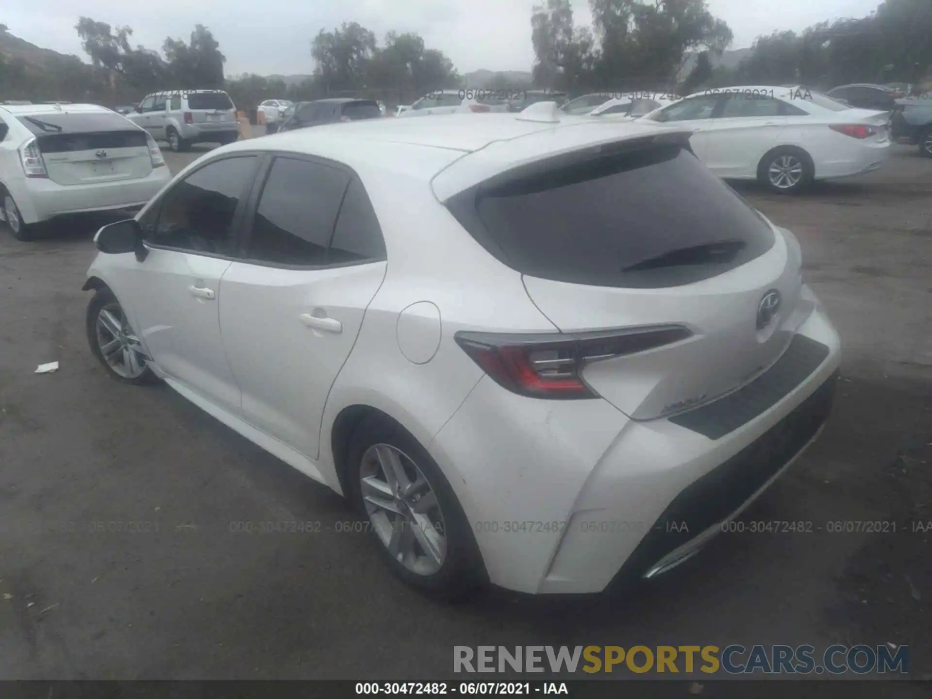 3 Photograph of a damaged car JTNK4RBE1K3016537 TOYOTA COROLLA HATCHBACK 2019