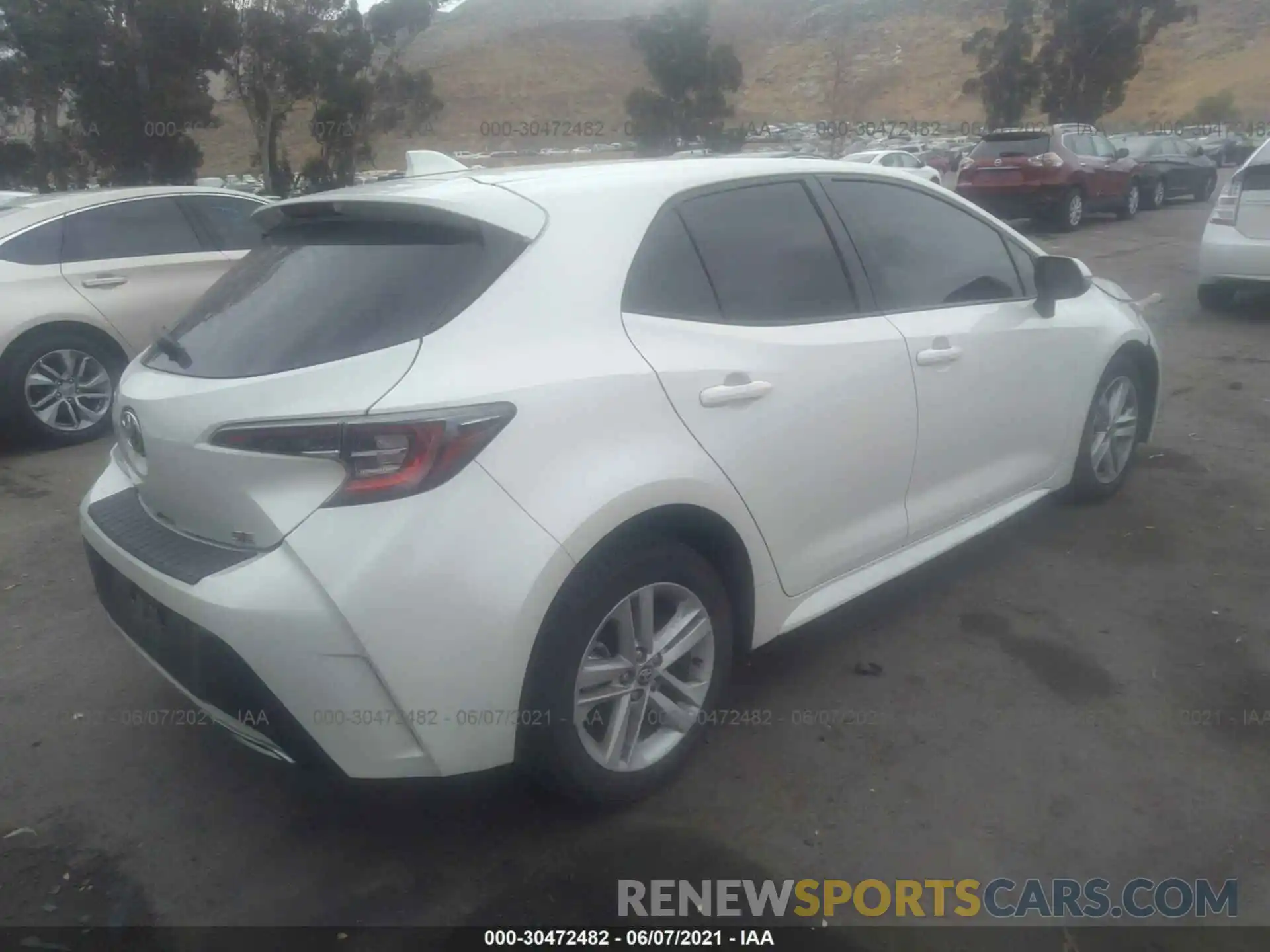 4 Photograph of a damaged car JTNK4RBE1K3016537 TOYOTA COROLLA HATCHBACK 2019