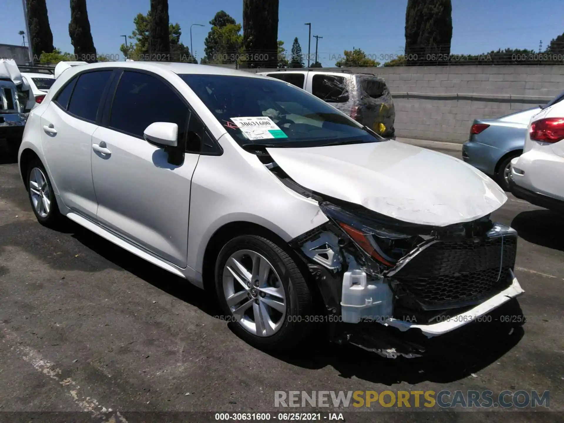 1 Photograph of a damaged car JTNK4RBE1K3023701 TOYOTA COROLLA HATCHBACK 2019