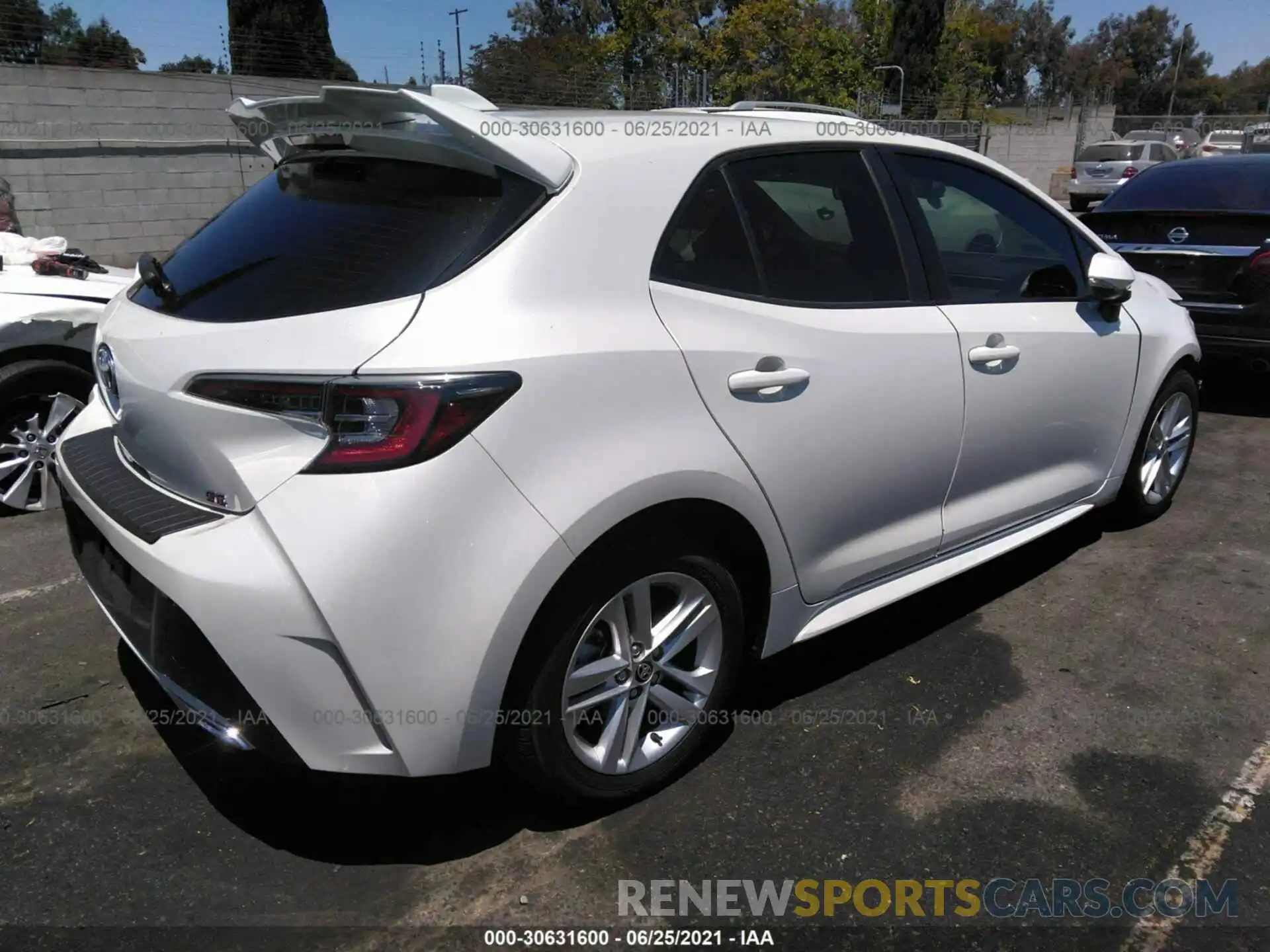 4 Photograph of a damaged car JTNK4RBE1K3023701 TOYOTA COROLLA HATCHBACK 2019