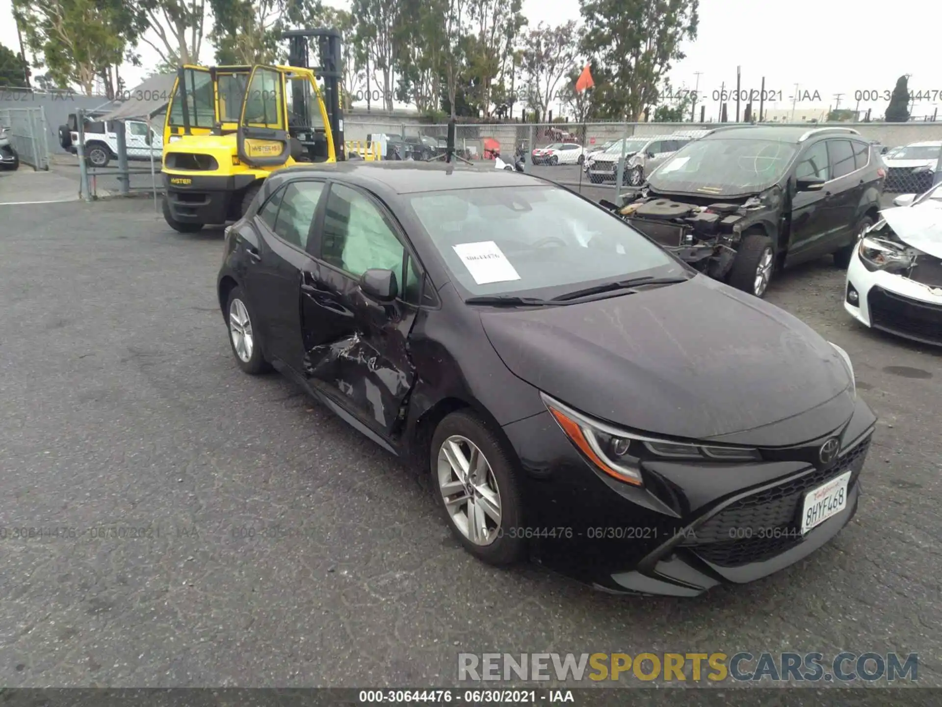 1 Photograph of a damaged car JTNK4RBE1K3035444 TOYOTA COROLLA HATCHBACK 2019