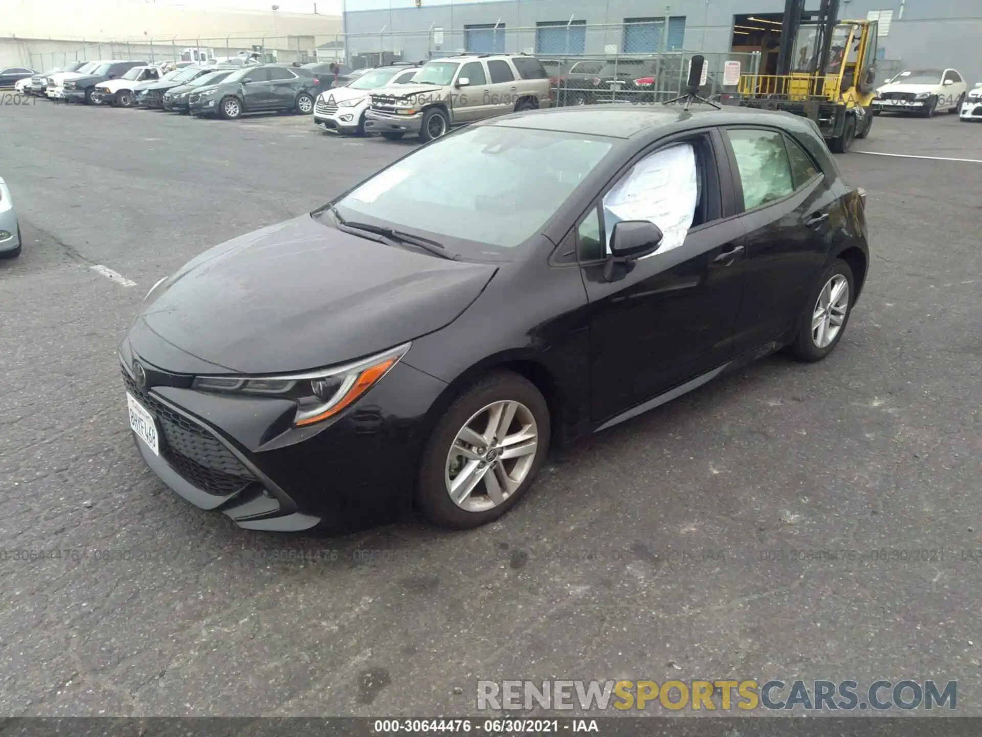 2 Photograph of a damaged car JTNK4RBE1K3035444 TOYOTA COROLLA HATCHBACK 2019