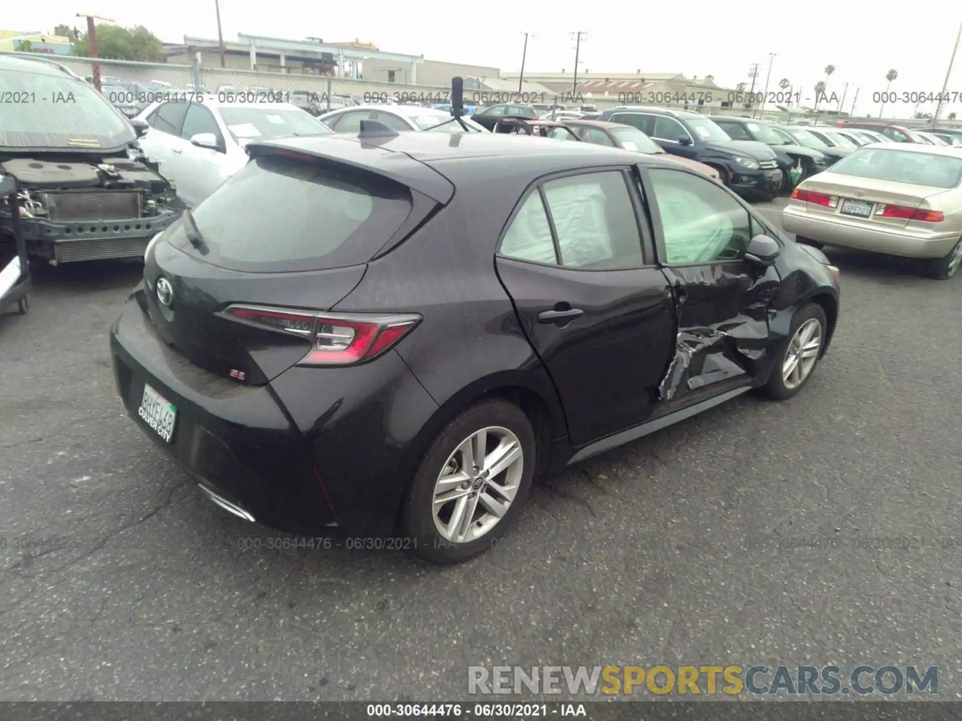 4 Photograph of a damaged car JTNK4RBE1K3035444 TOYOTA COROLLA HATCHBACK 2019