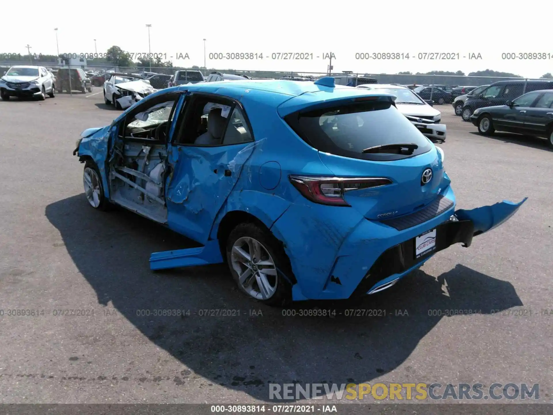 3 Фотография поврежденного автомобиля JTNK4RBE1K3039672 TOYOTA COROLLA HATCHBACK 2019