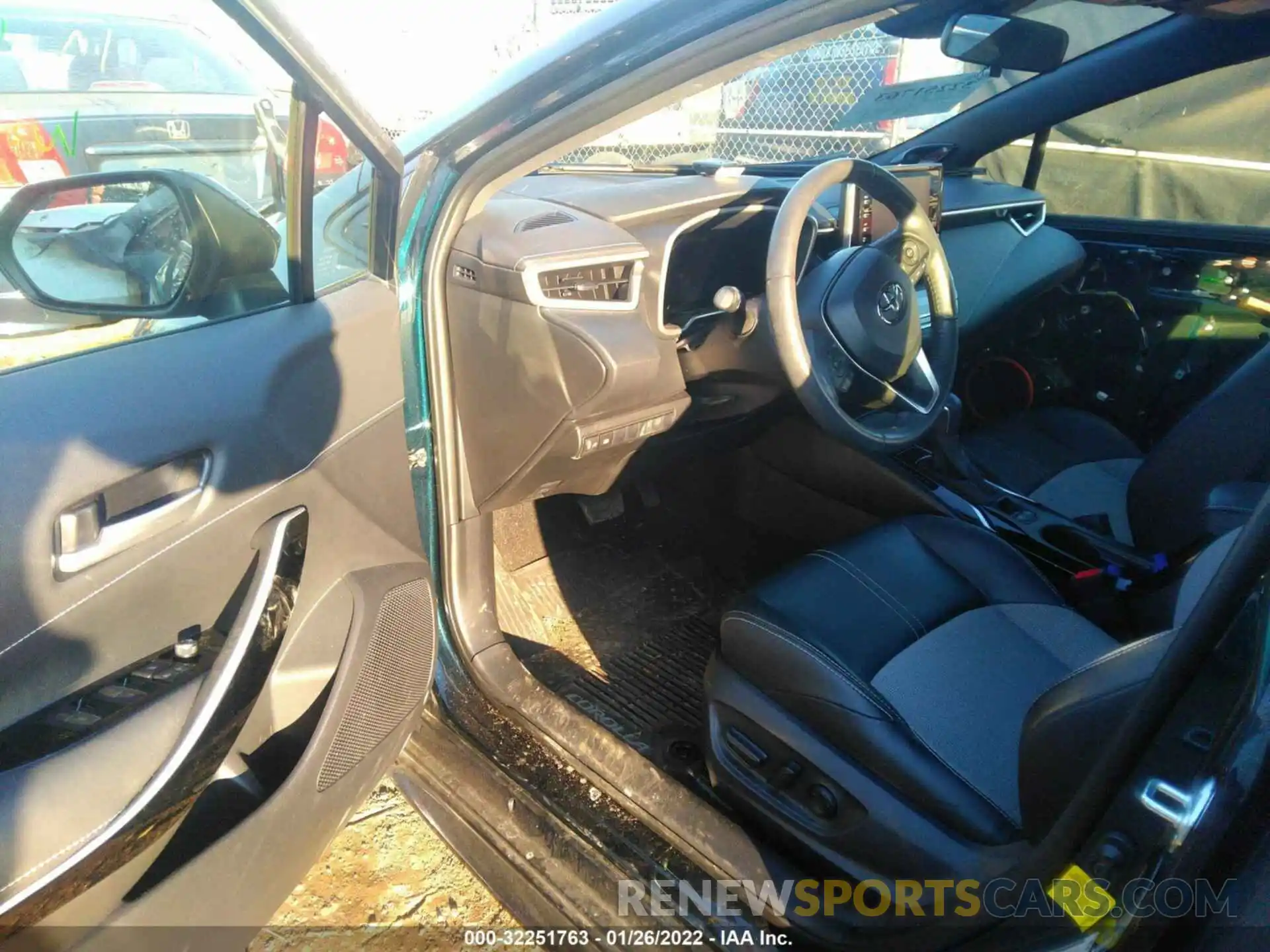 5 Photograph of a damaged car JTNK4RBE1K3060005 TOYOTA COROLLA HATCHBACK 2019