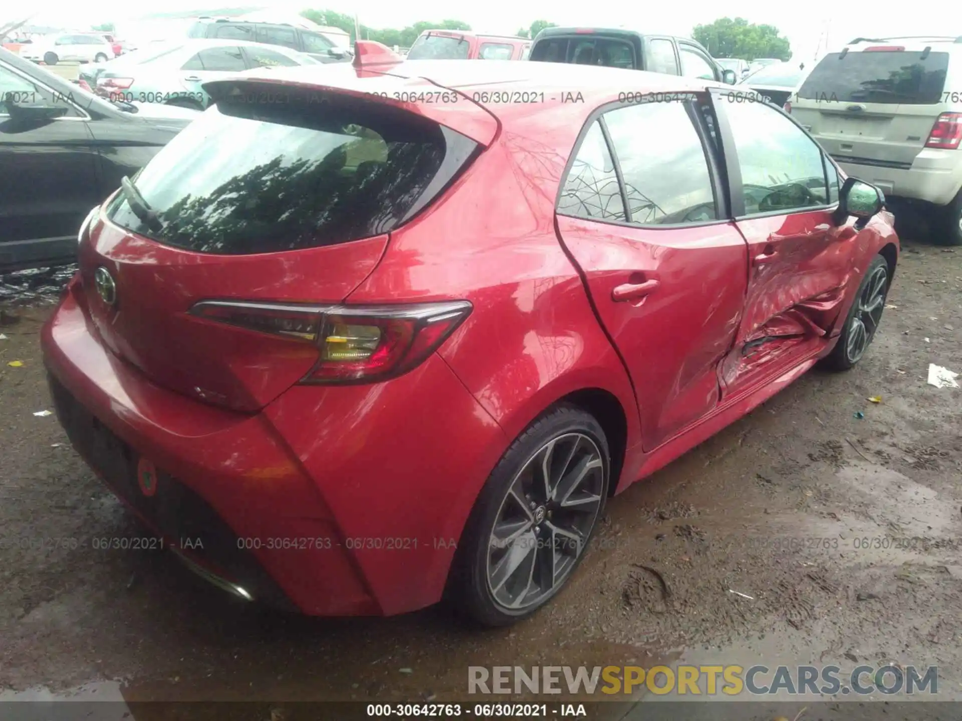 4 Photograph of a damaged car JTNK4RBE2K3040734 TOYOTA COROLLA HATCHBACK 2019