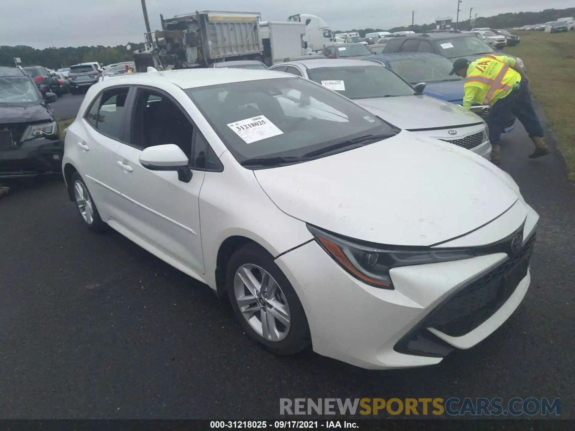 1 Photograph of a damaged car JTNK4RBE2K3041043 TOYOTA COROLLA HATCHBACK 2019