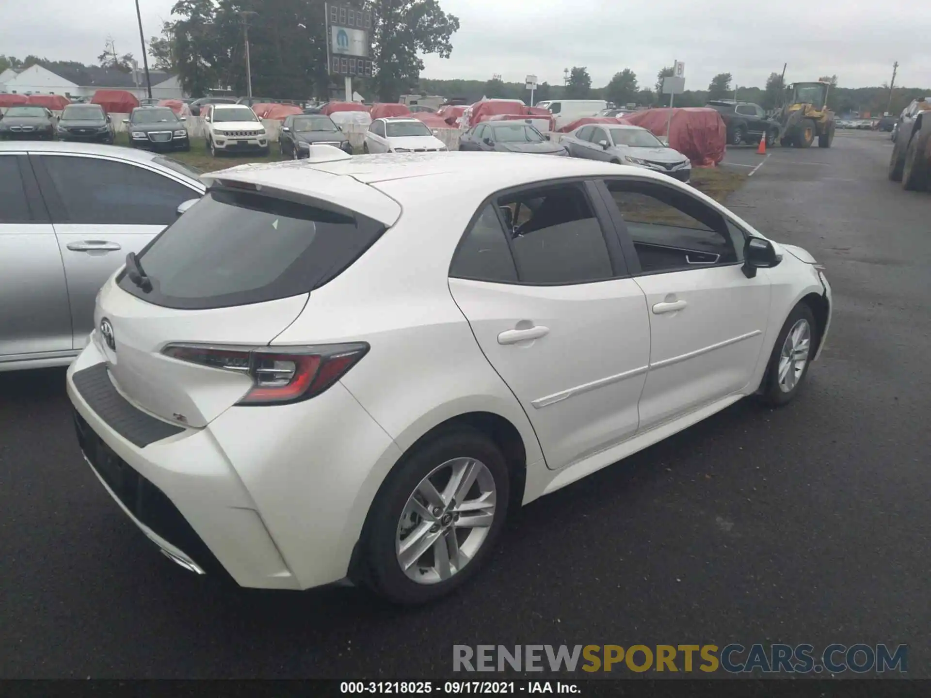 4 Photograph of a damaged car JTNK4RBE2K3041043 TOYOTA COROLLA HATCHBACK 2019