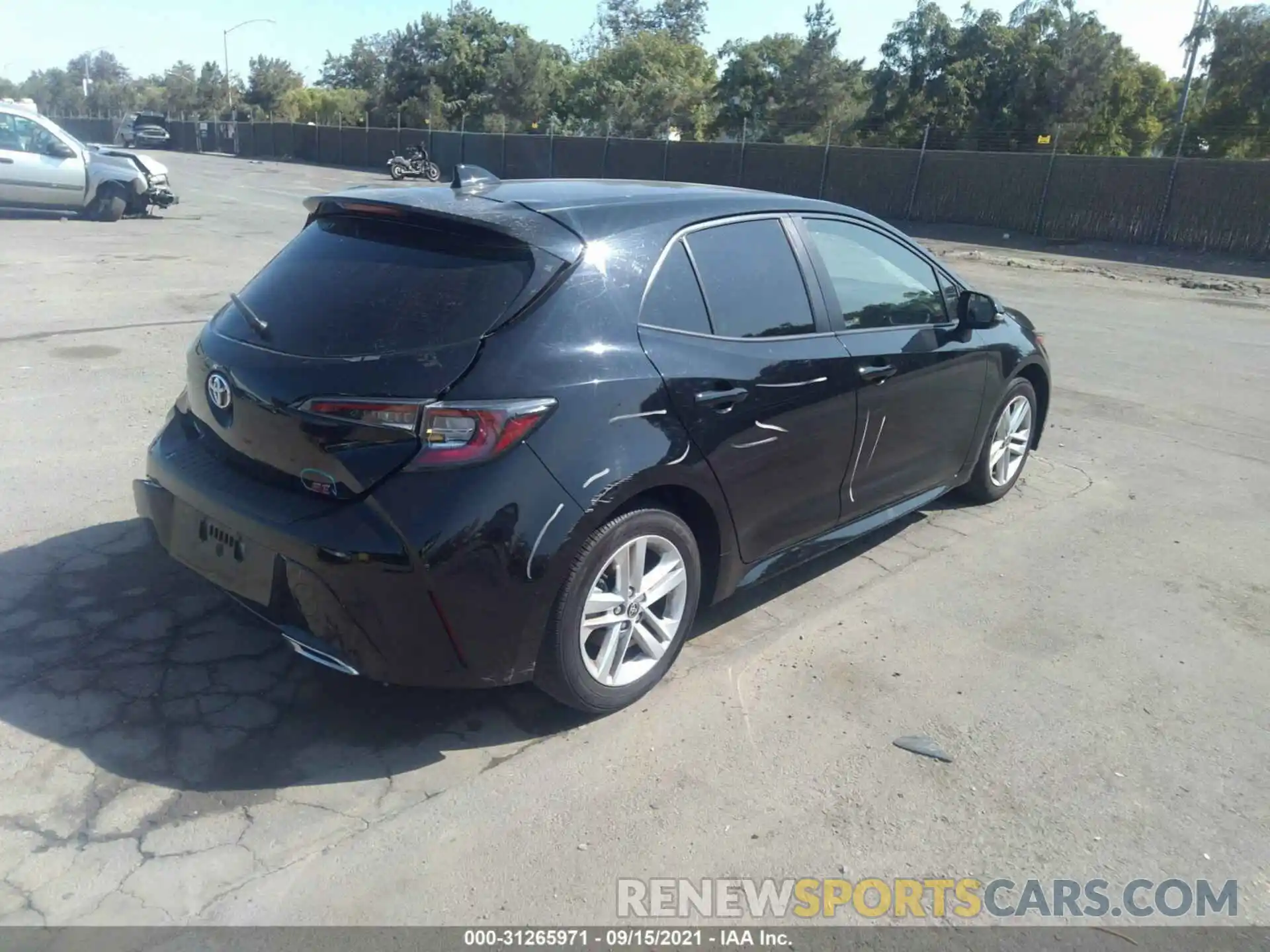 4 Photograph of a damaged car JTNK4RBE2K3048722 TOYOTA COROLLA HATCHBACK 2019