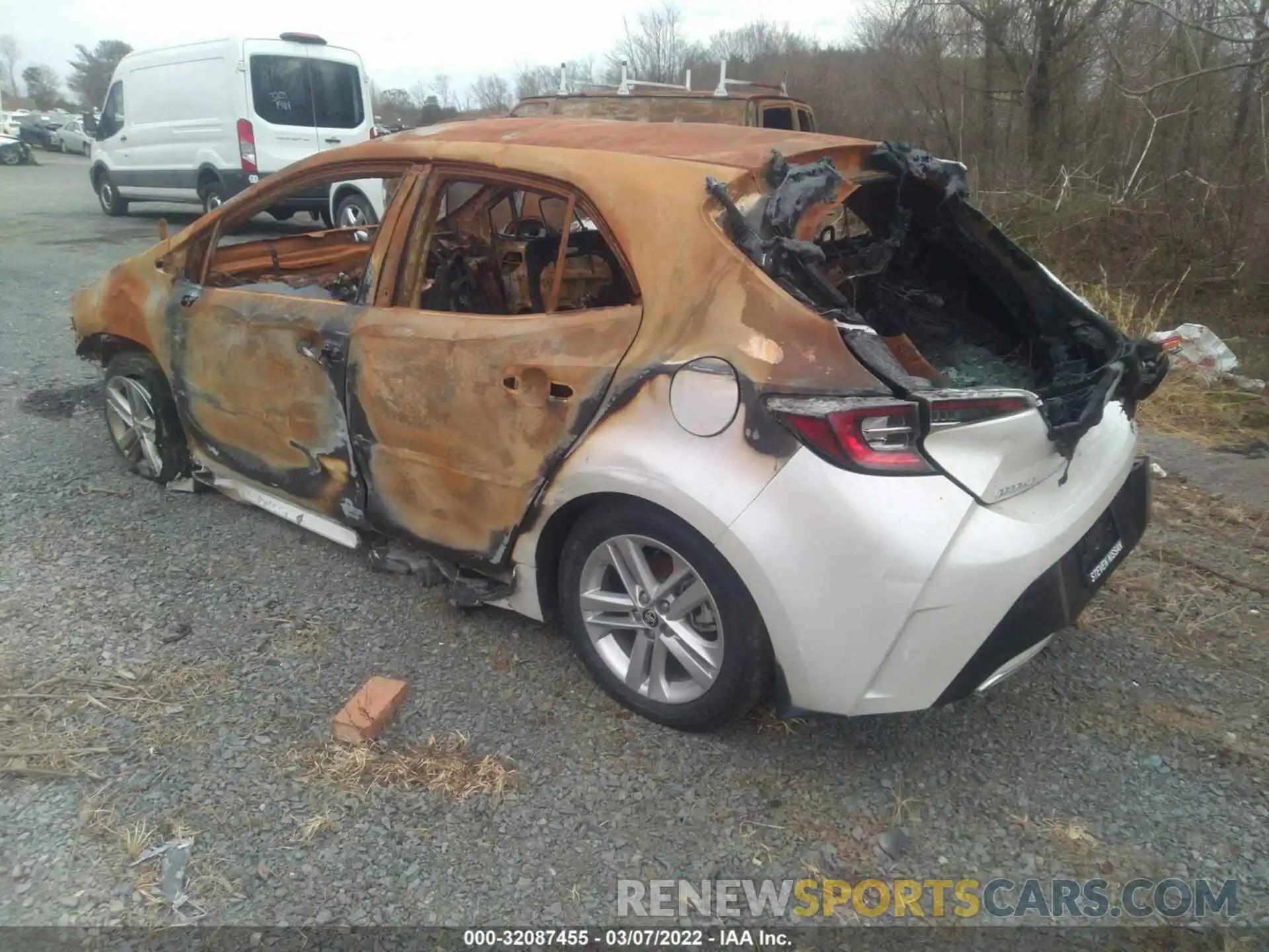 3 Photograph of a damaged car JTNK4RBE2K3049725 TOYOTA COROLLA HATCHBACK 2019