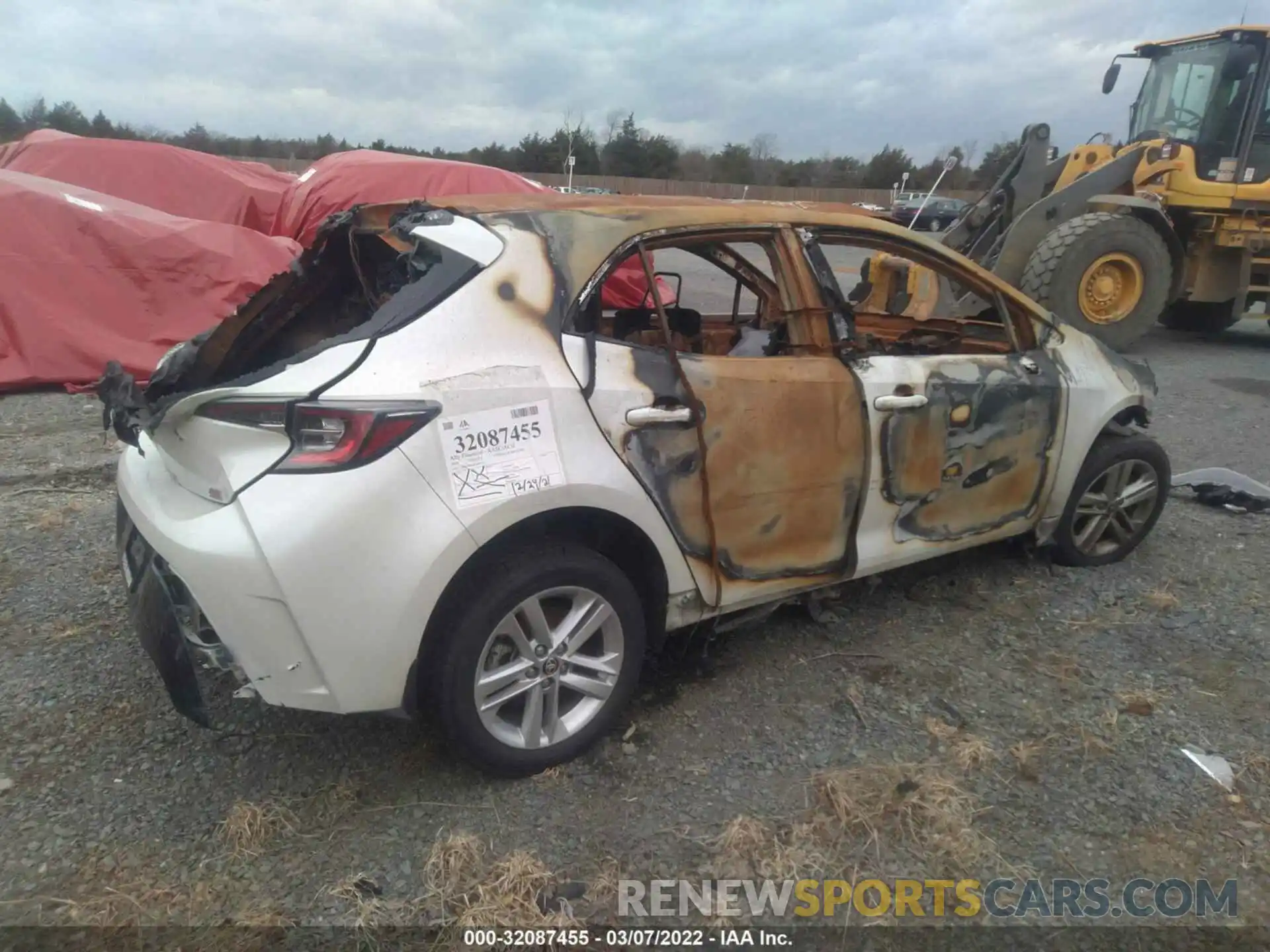 4 Photograph of a damaged car JTNK4RBE2K3049725 TOYOTA COROLLA HATCHBACK 2019