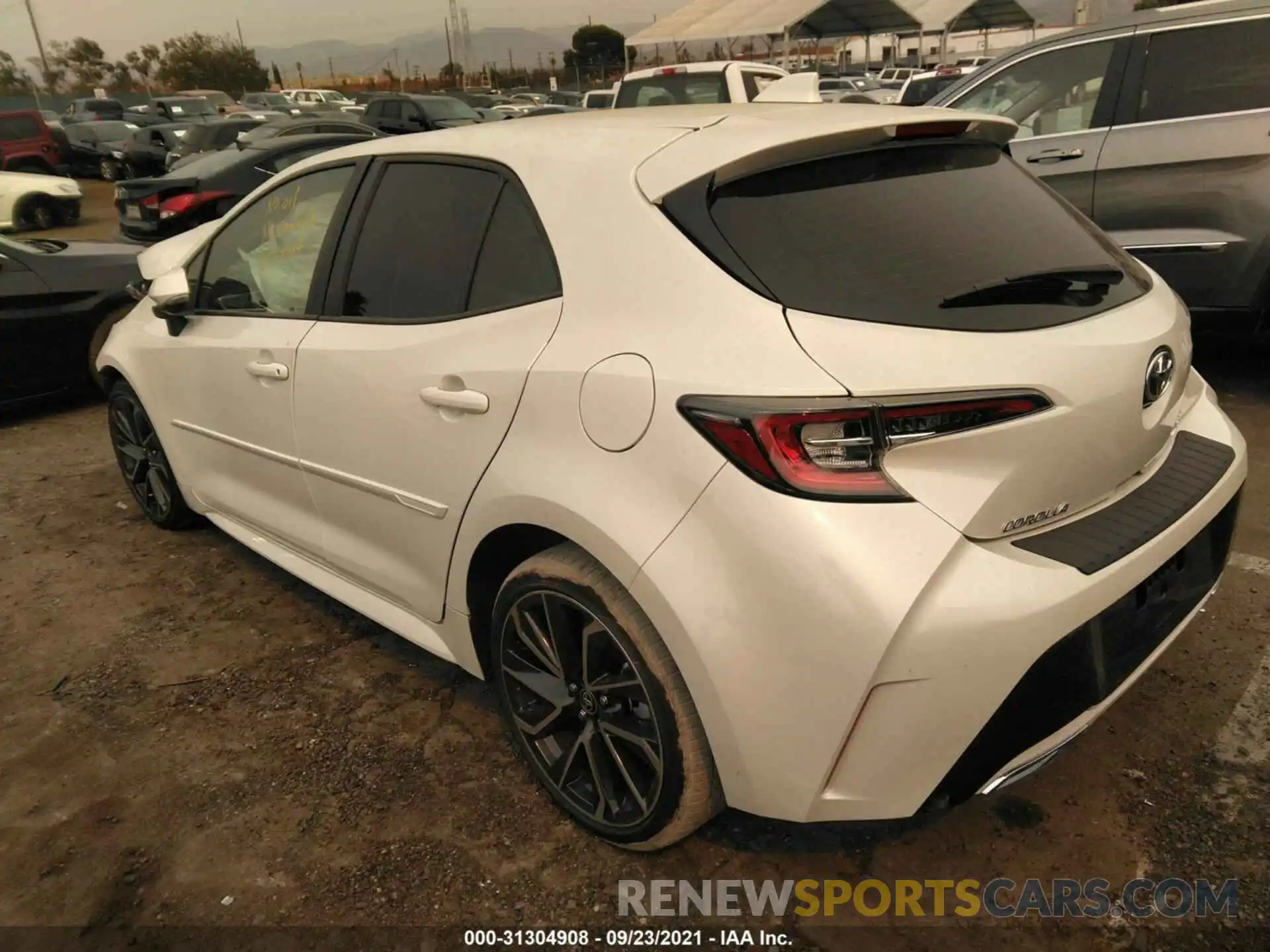 3 Photograph of a damaged car JTNK4RBE2K3060353 TOYOTA COROLLA HATCHBACK 2019