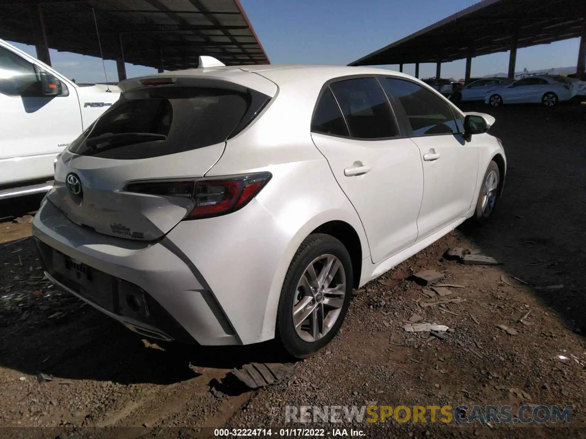 4 Photograph of a damaged car JTNK4RBE2K3071577 TOYOTA COROLLA HATCHBACK 2019