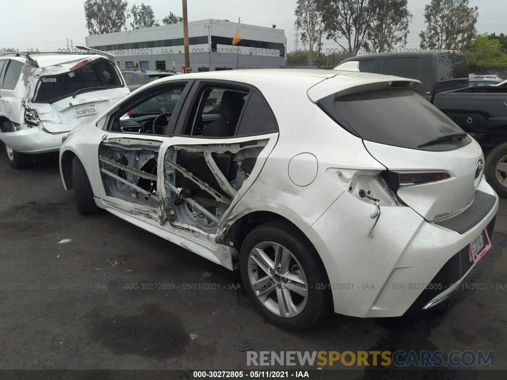 3 Photograph of a damaged car JTNK4RBE3K3000632 TOYOTA COROLLA HATCHBACK 2019