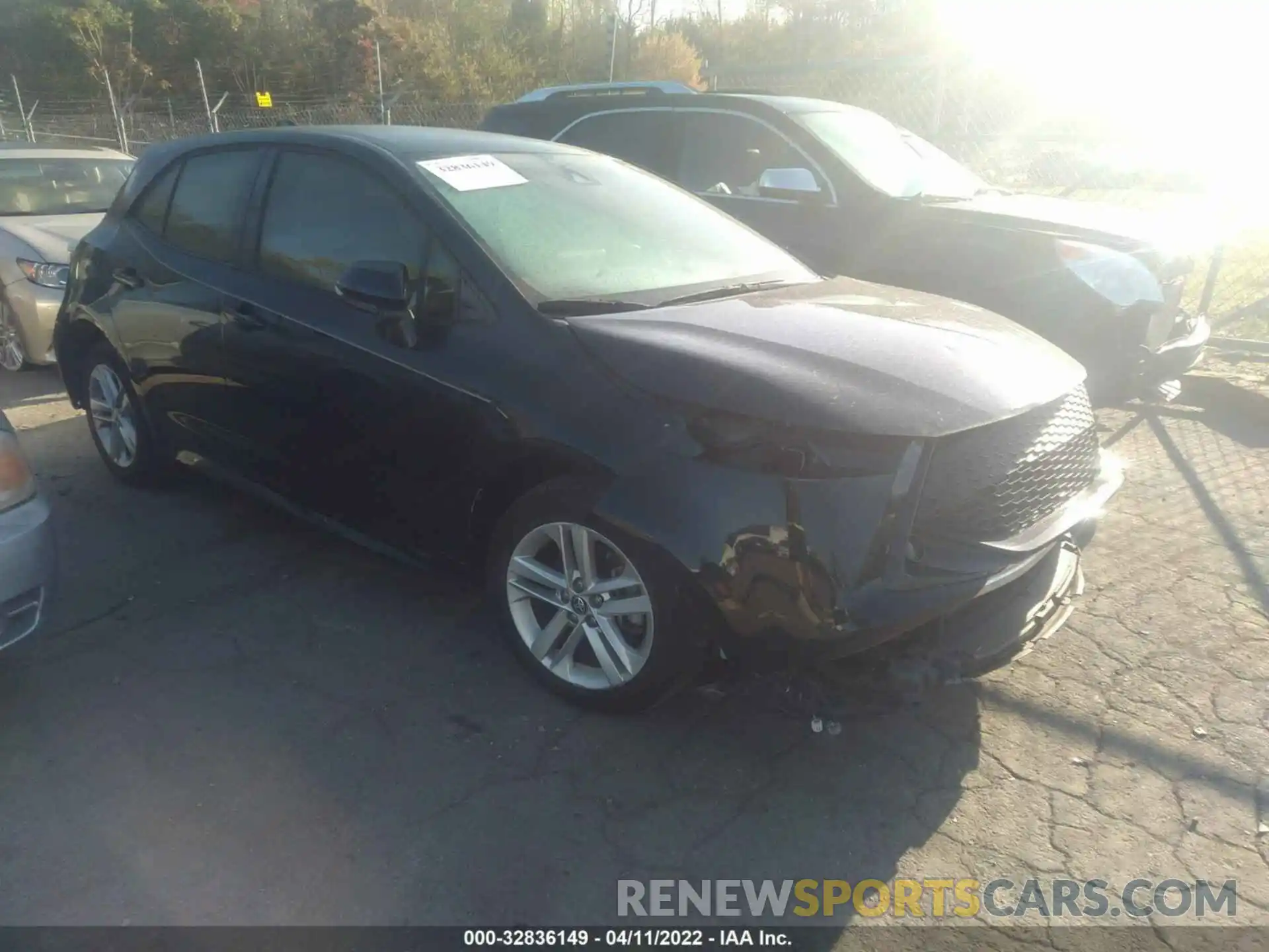 1 Photograph of a damaged car JTNK4RBE3K3034991 TOYOTA COROLLA HATCHBACK 2019