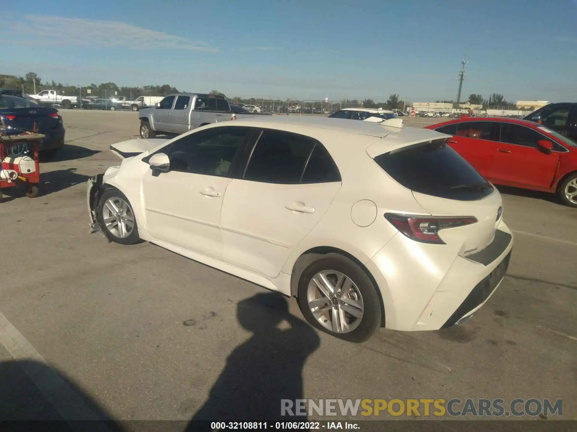 3 Photograph of a damaged car JTNK4RBE4K3002499 TOYOTA COROLLA HATCHBACK 2019