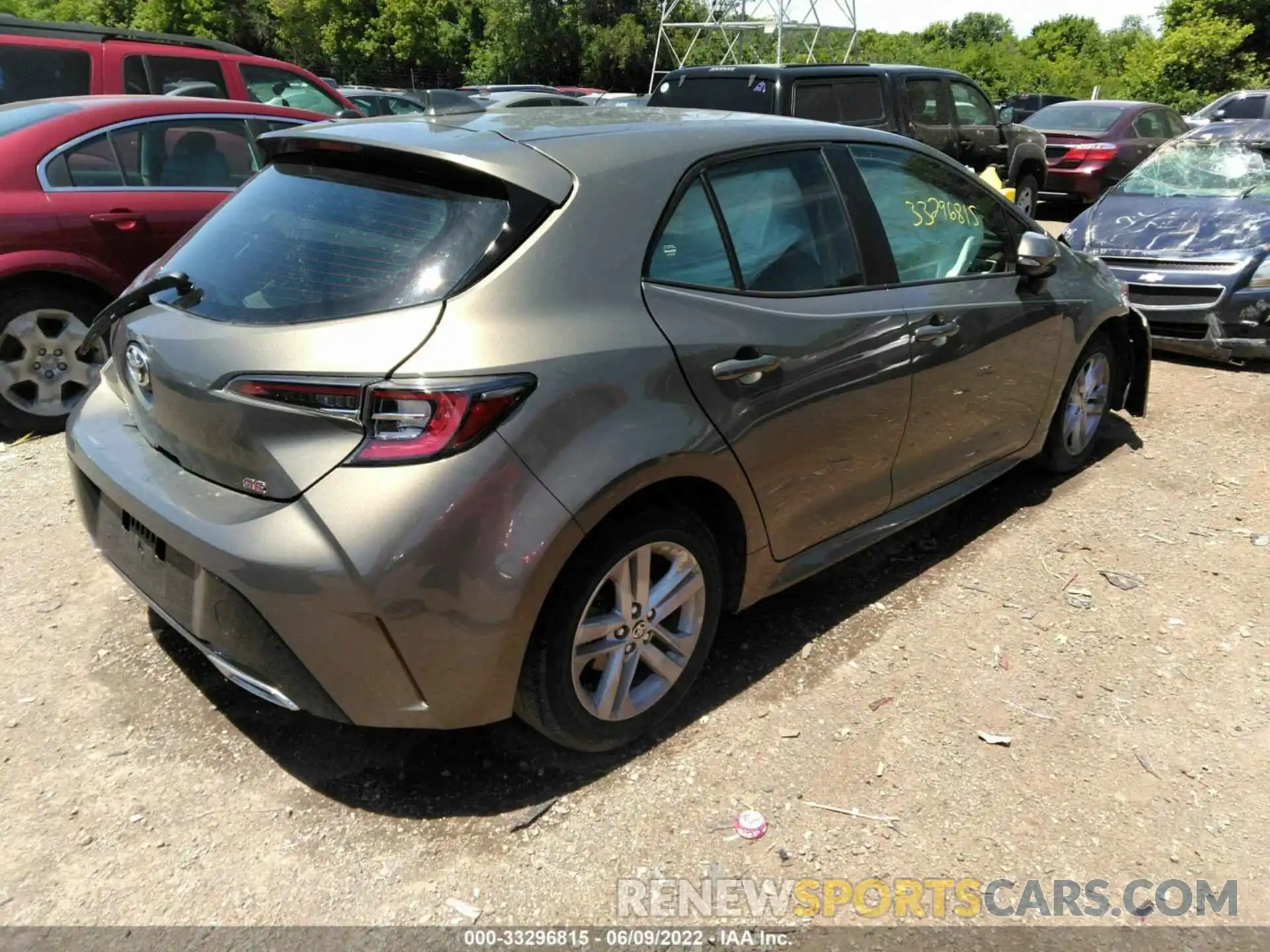 4 Photograph of a damaged car JTNK4RBE4K3004589 TOYOTA COROLLA HATCHBACK 2019