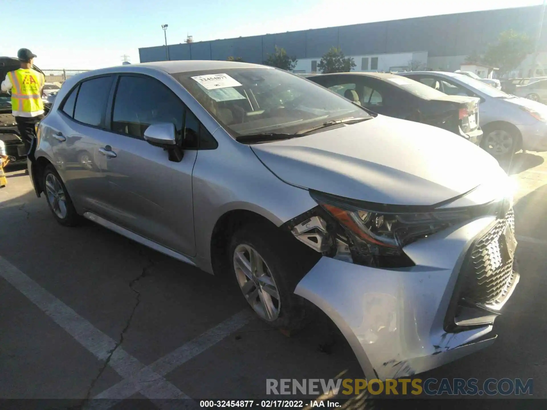 1 Photograph of a damaged car JTNK4RBE4K3047183 TOYOTA COROLLA HATCHBACK 2019