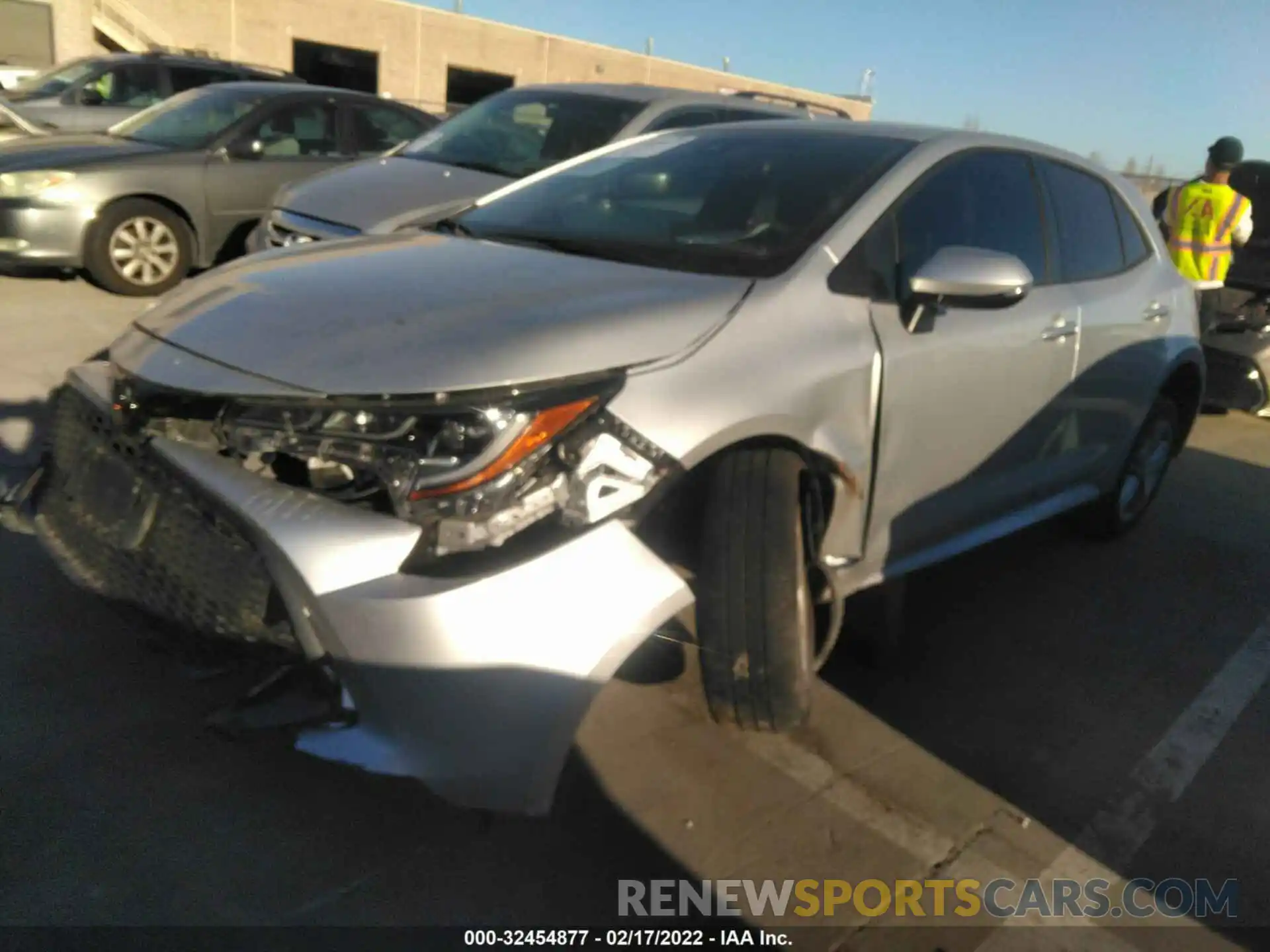 2 Фотография поврежденного автомобиля JTNK4RBE4K3047183 TOYOTA COROLLA HATCHBACK 2019