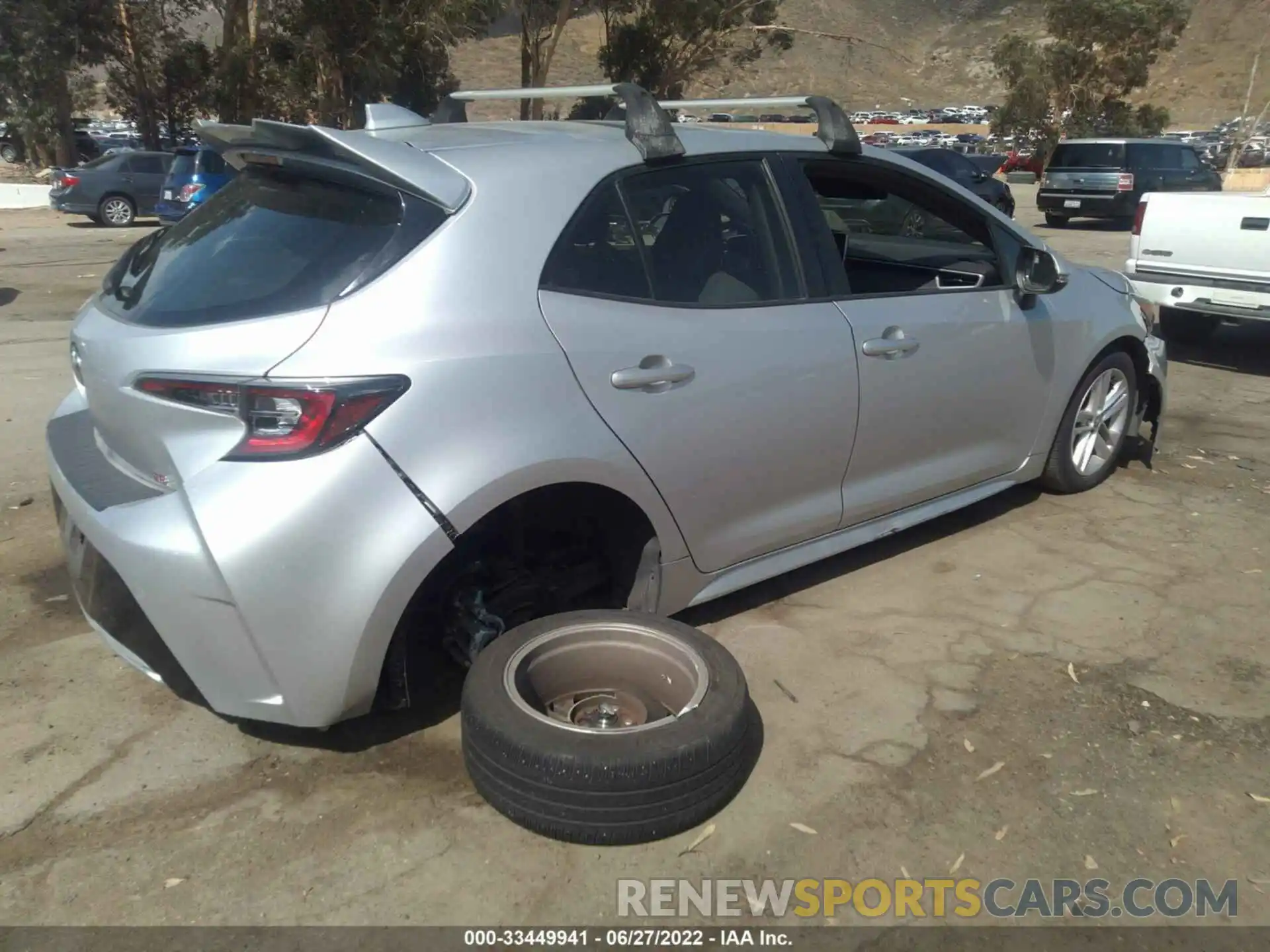 4 Photograph of a damaged car JTNK4RBE4K3061536 TOYOTA COROLLA HATCHBACK 2019