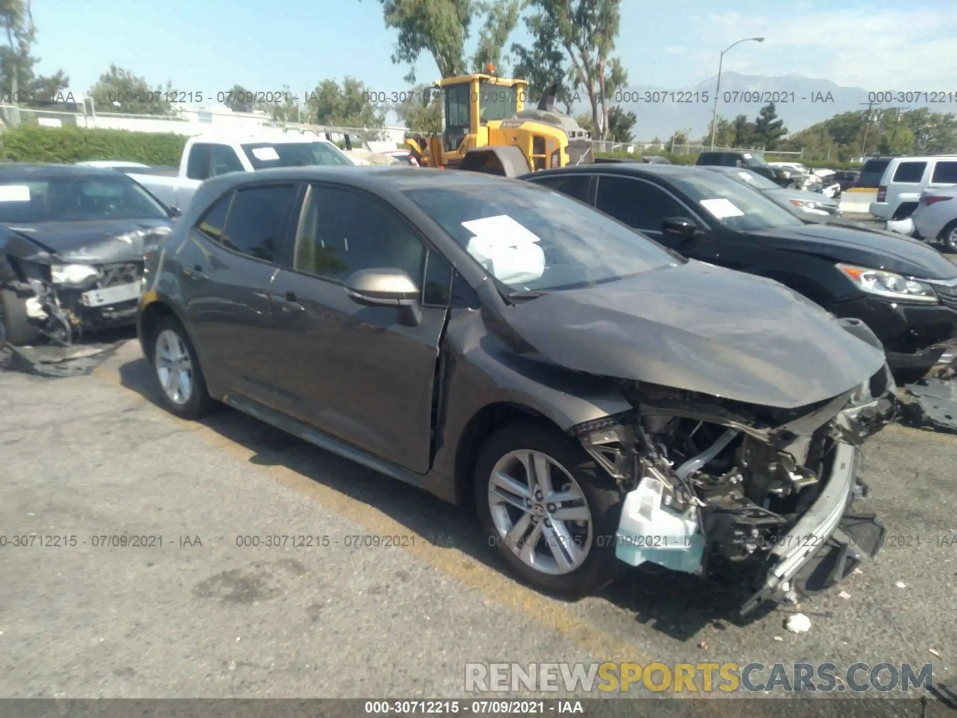 1 Photograph of a damaged car JTNK4RBE5K3004777 TOYOTA COROLLA HATCHBACK 2019