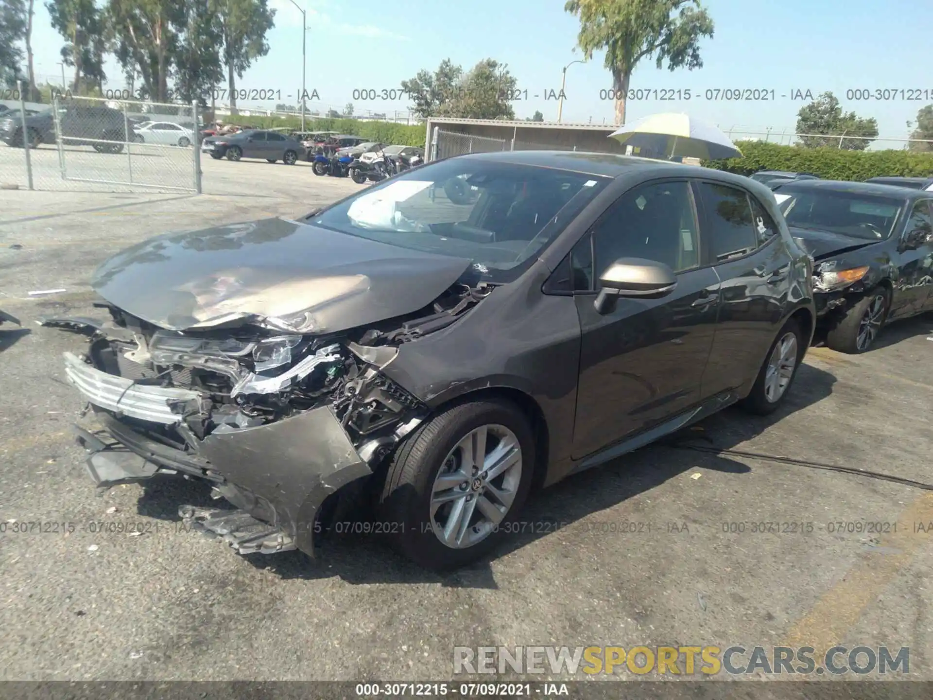 2 Photograph of a damaged car JTNK4RBE5K3004777 TOYOTA COROLLA HATCHBACK 2019