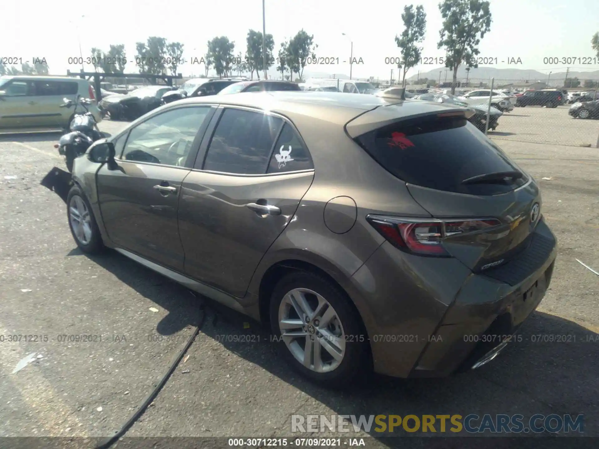 3 Photograph of a damaged car JTNK4RBE5K3004777 TOYOTA COROLLA HATCHBACK 2019