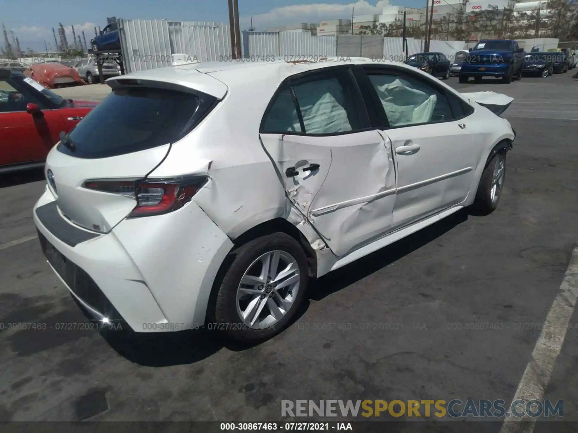 4 Photograph of a damaged car JTNK4RBE5K3010675 TOYOTA COROLLA HATCHBACK 2019