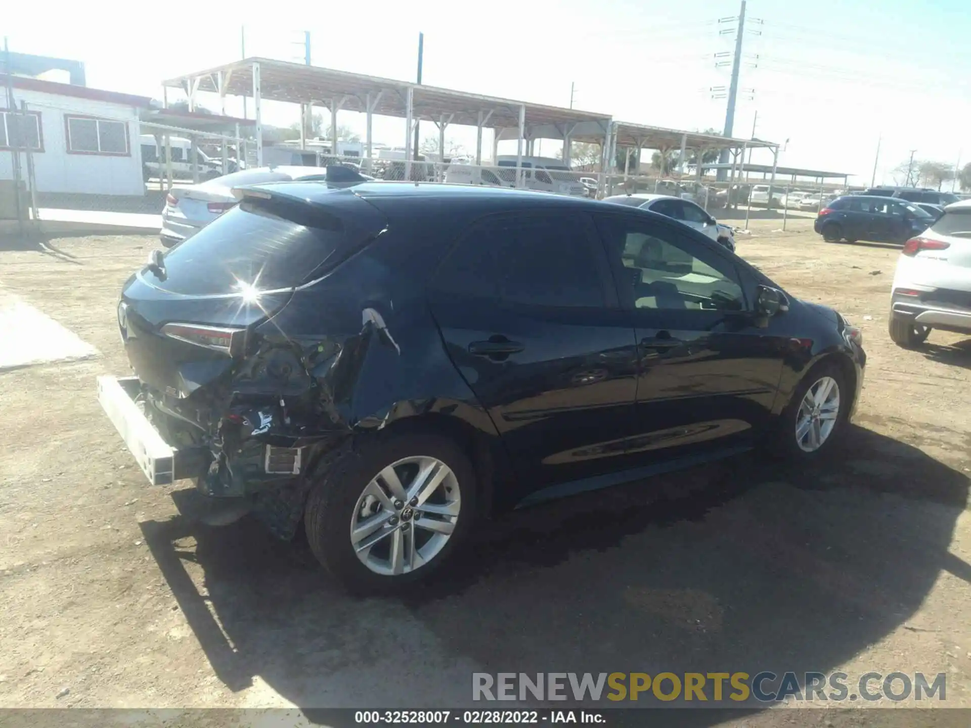 4 Photograph of a damaged car JTNK4RBE5K3032661 TOYOTA COROLLA HATCHBACK 2019