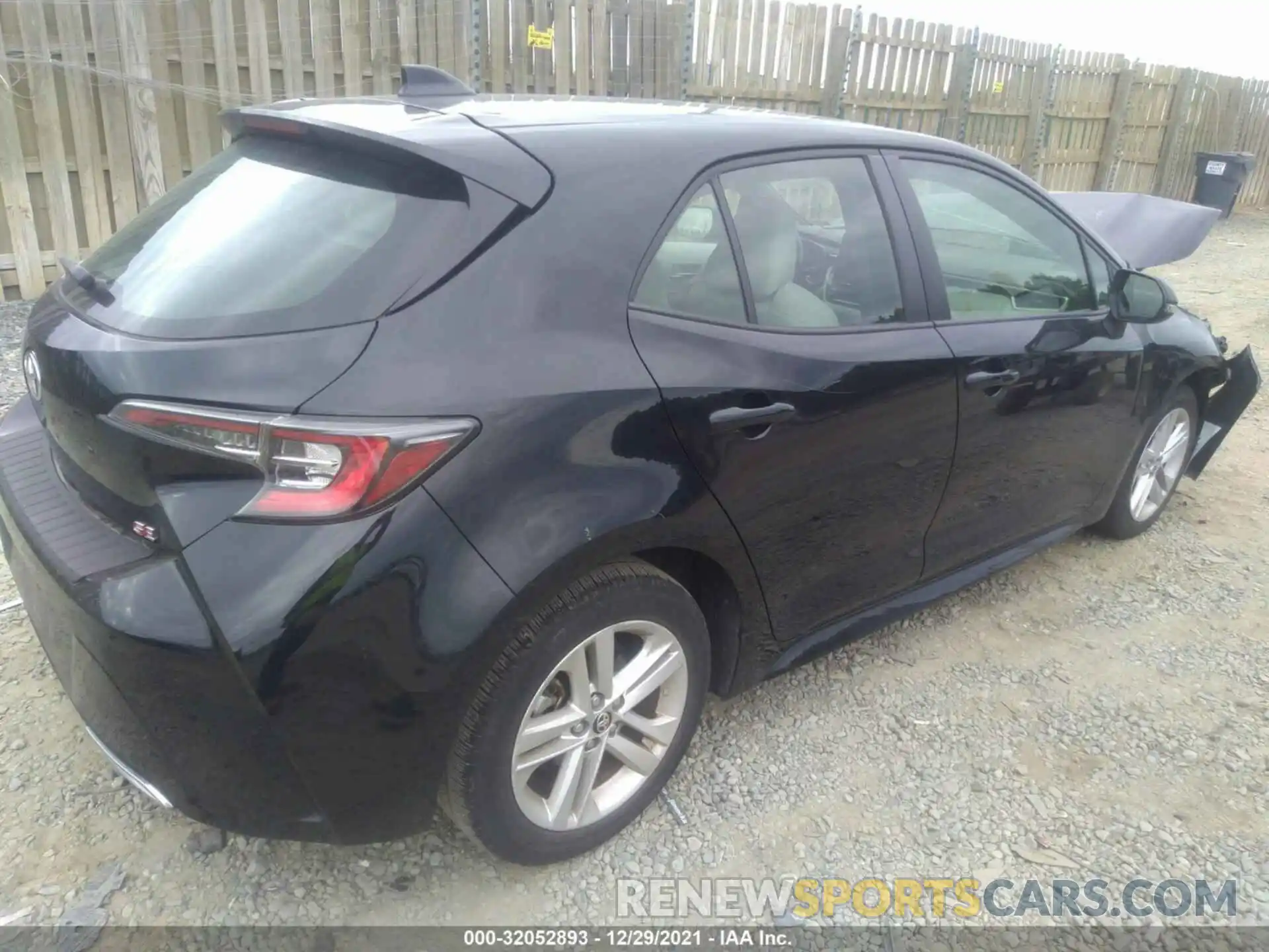 4 Photograph of a damaged car JTNK4RBE5K3037911 TOYOTA COROLLA HATCHBACK 2019