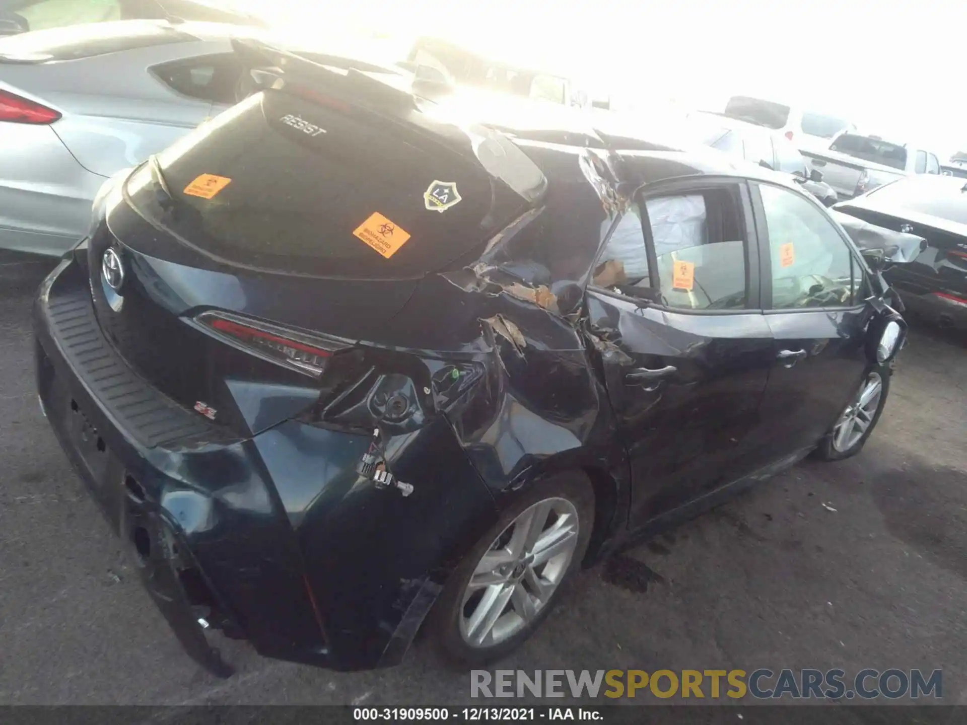 4 Photograph of a damaged car JTNK4RBE5K3041036 TOYOTA COROLLA HATCHBACK 2019