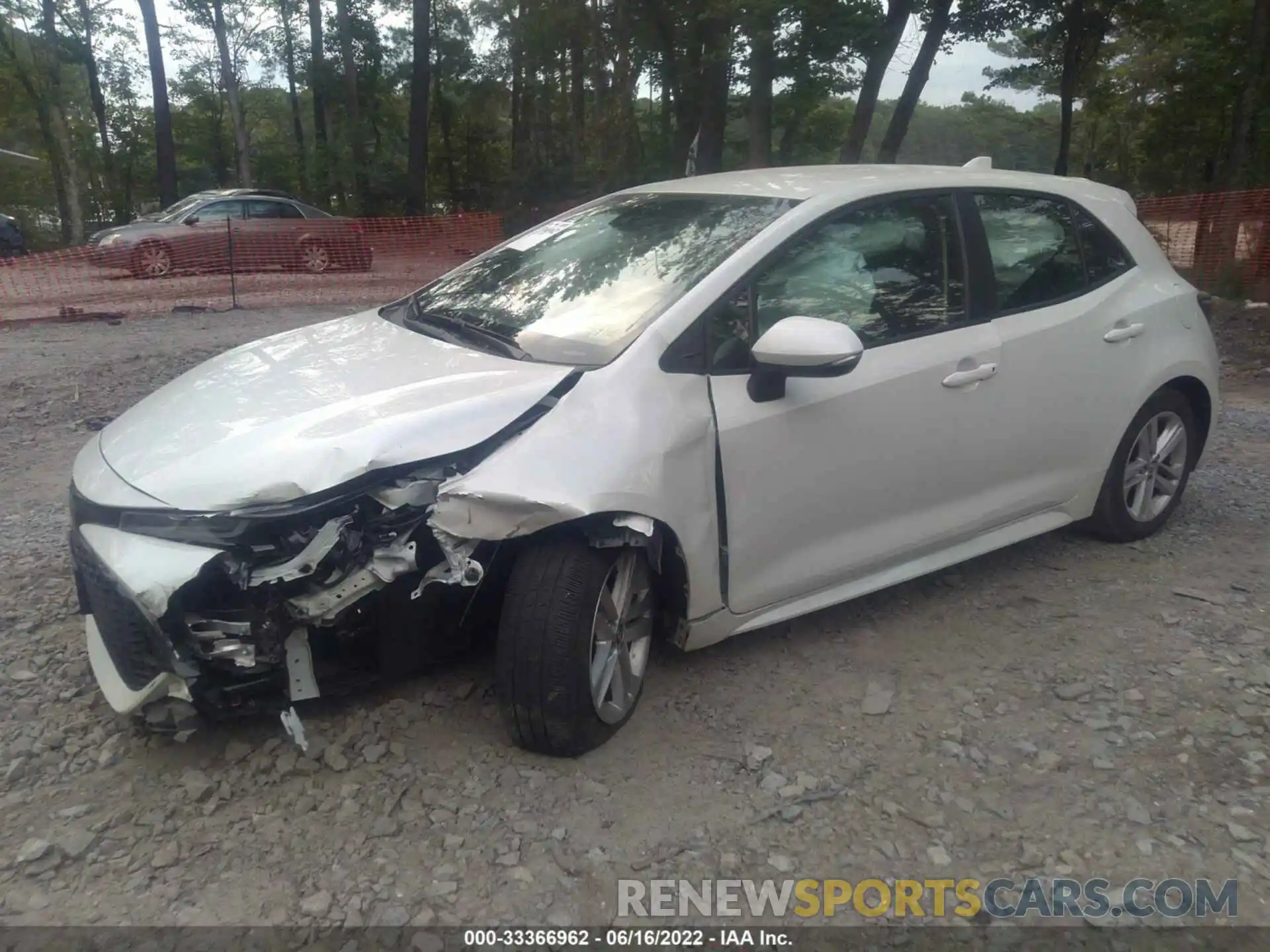 2 Photograph of a damaged car JTNK4RBE5K3072013 TOYOTA COROLLA HATCHBACK 2019