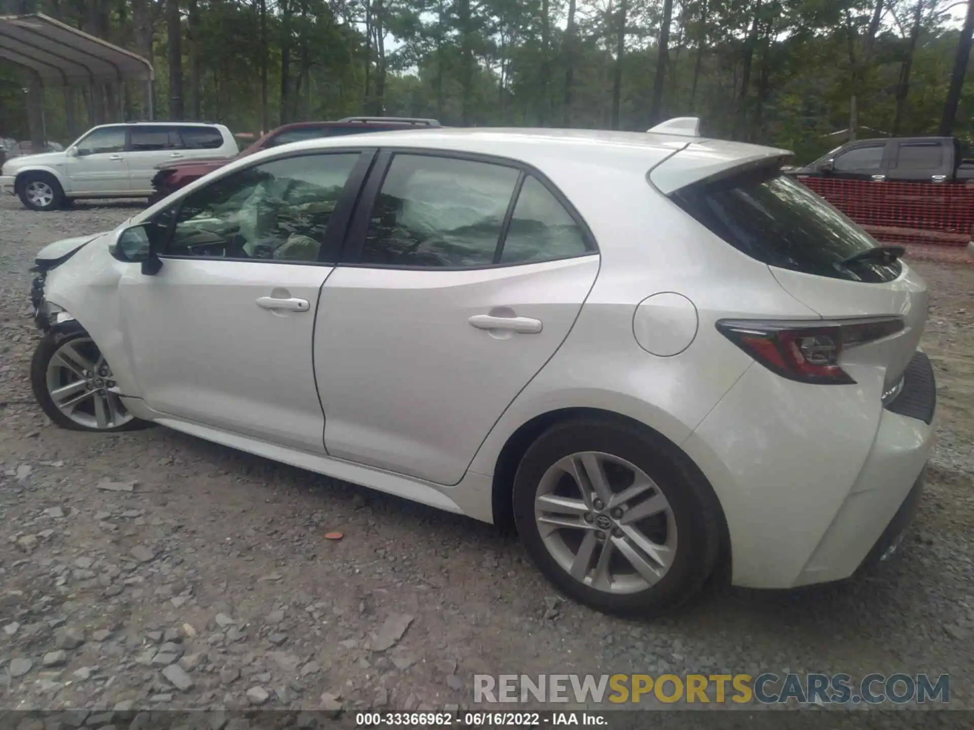 3 Photograph of a damaged car JTNK4RBE5K3072013 TOYOTA COROLLA HATCHBACK 2019